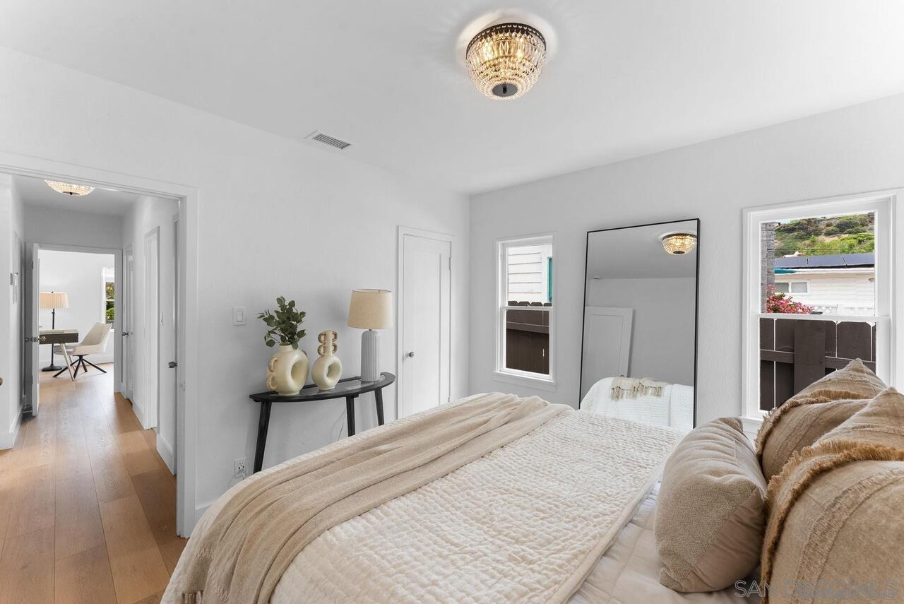 Detail Gallery Image 13 of 33 For 503  Rosemont St, La Jolla,  CA 92037 - 2 Beds | 1 Baths