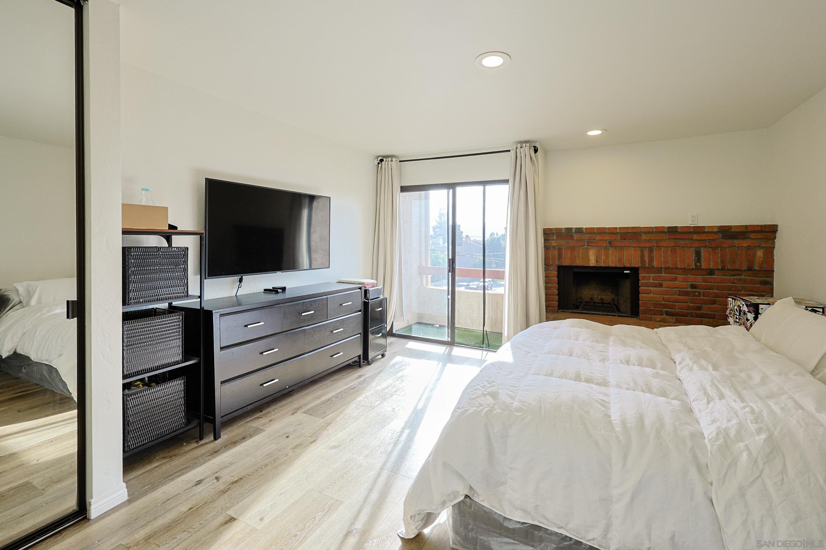 Detail Gallery Image 23 of 45 For 1118  Fresno St  #1,  San Diego,  CA 92111 - 1 Beds | 1/1 Baths