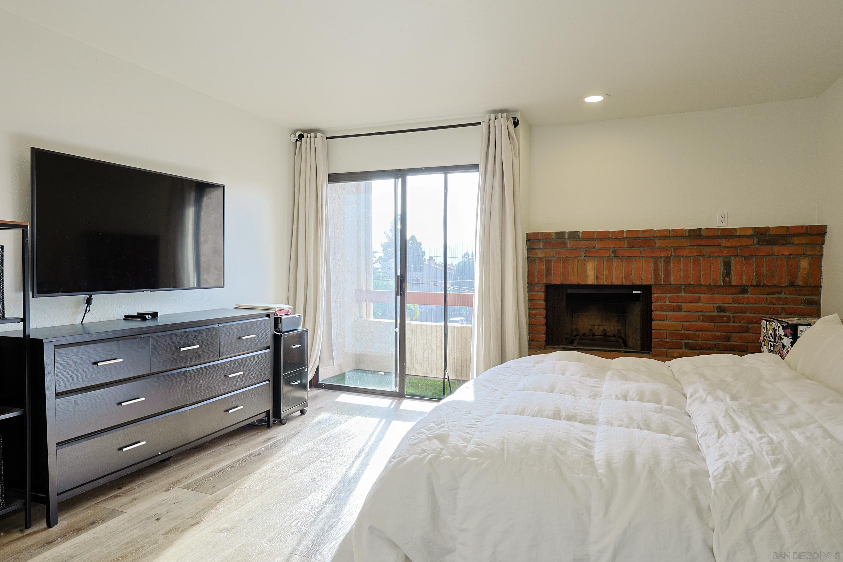 Detail Gallery Image 24 of 45 For 1118  Fresno St  #1,  San Diego,  CA 92111 - 1 Beds | 1/1 Baths