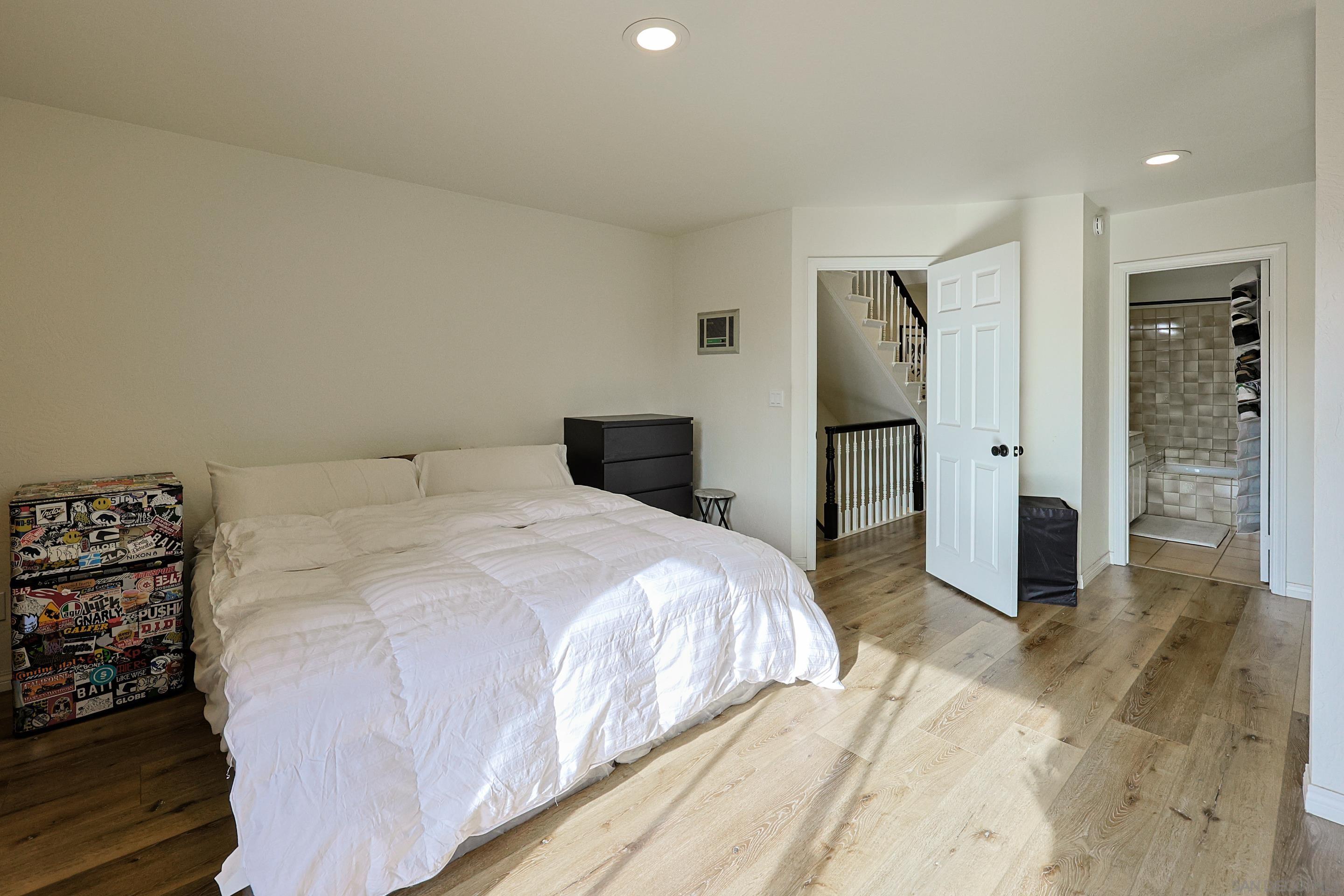 Detail Gallery Image 27 of 45 For 1118  Fresno St  #1,  San Diego,  CA 92111 - 1 Beds | 1/1 Baths