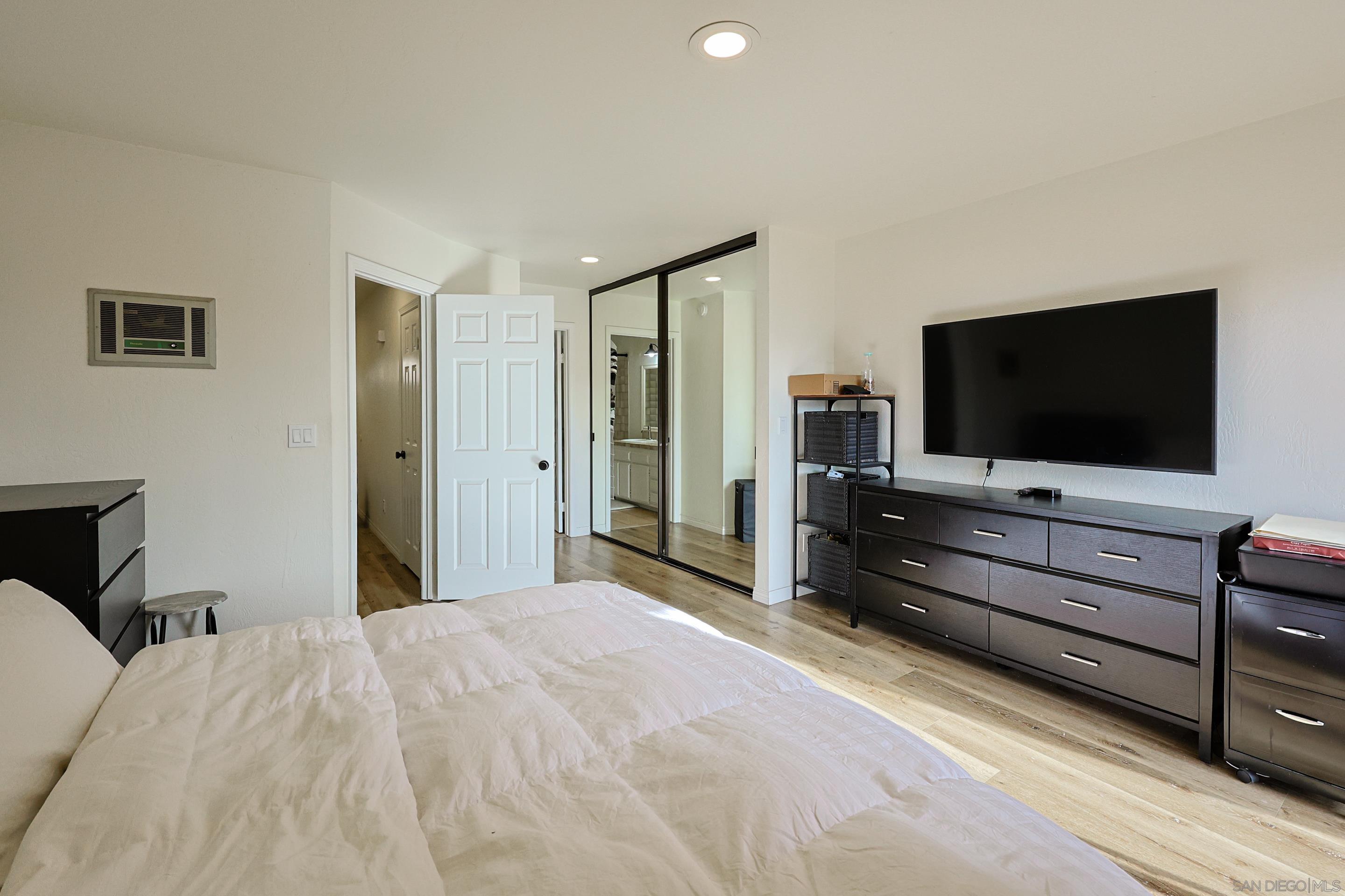 Detail Gallery Image 28 of 45 For 1118  Fresno St  #1,  San Diego,  CA 92111 - 1 Beds | 1/1 Baths