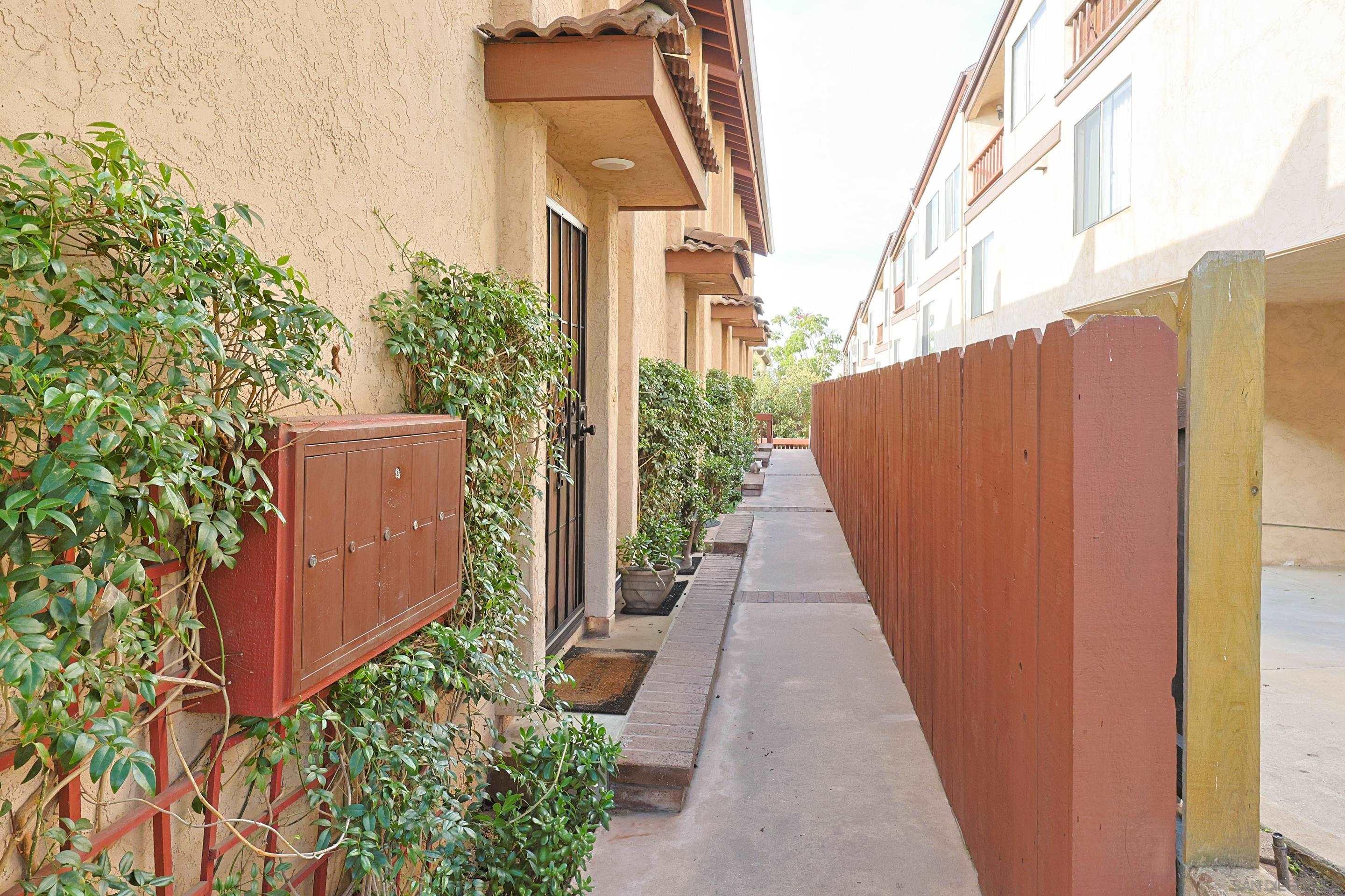 Detail Gallery Image 35 of 45 For 1118  Fresno St  #1,  San Diego,  CA 92111 - 1 Beds | 1/1 Baths