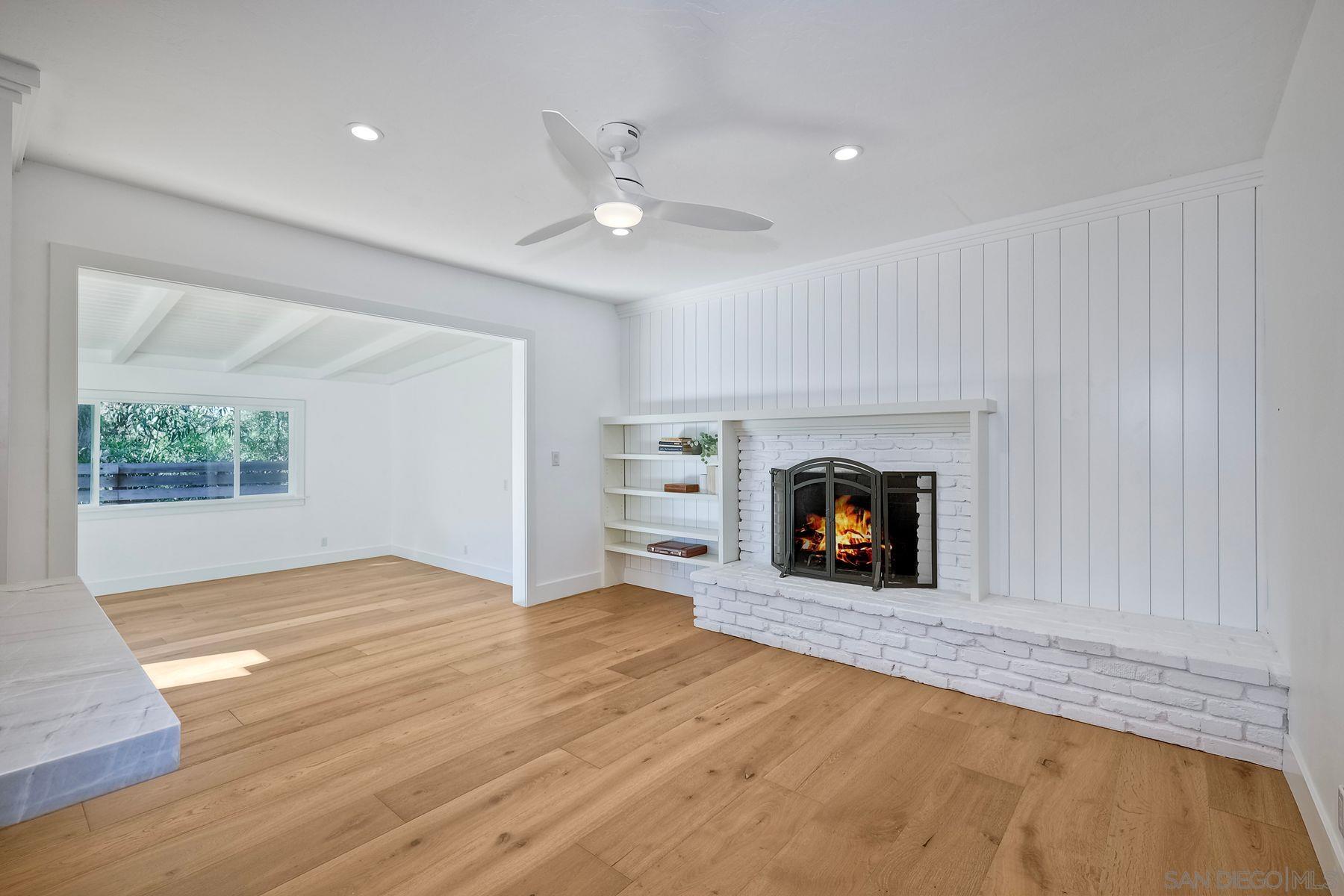 Detail Gallery Image 12 of 29 For 1311  Crestridge Dr, Oceanside,  CA 92054 - 3 Beds | 3 Baths