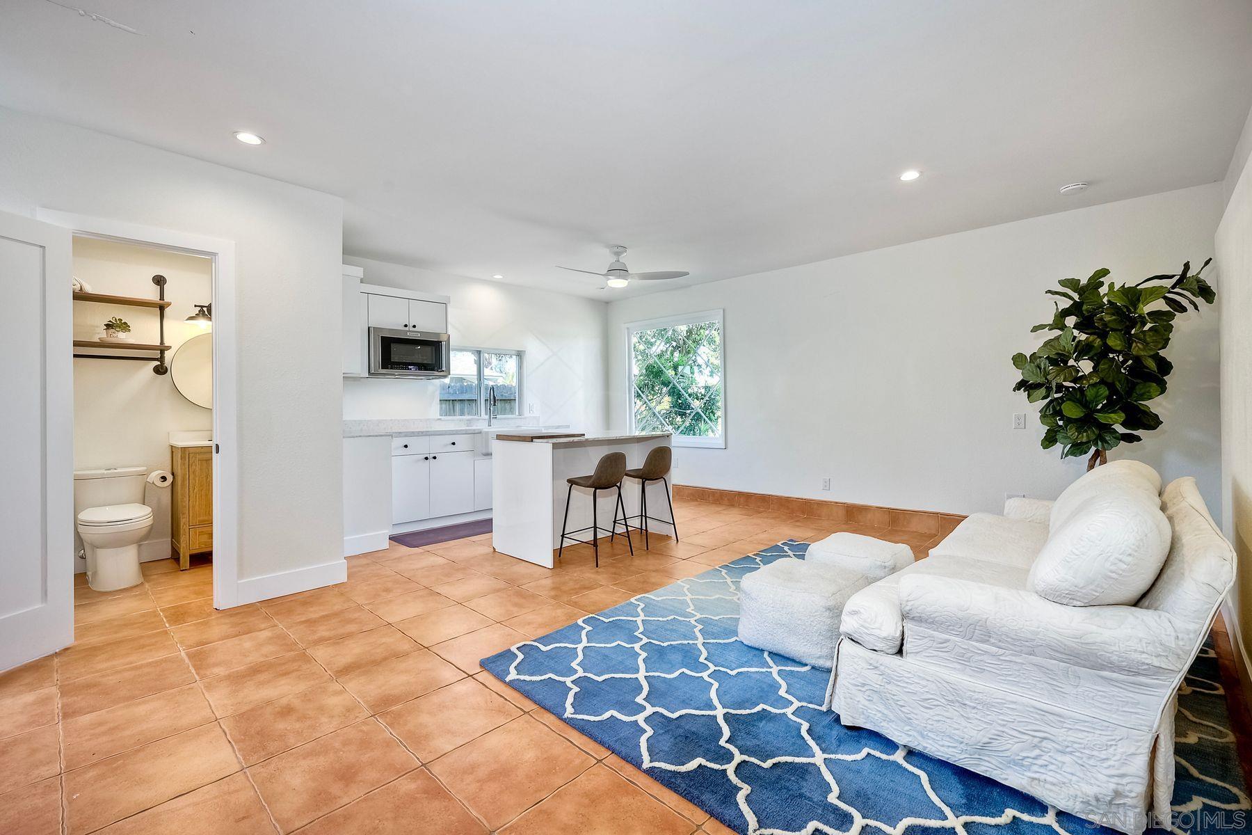 Detail Gallery Image 22 of 29 For 1311  Crestridge Dr, Oceanside,  CA 92054 - 3 Beds | 3 Baths