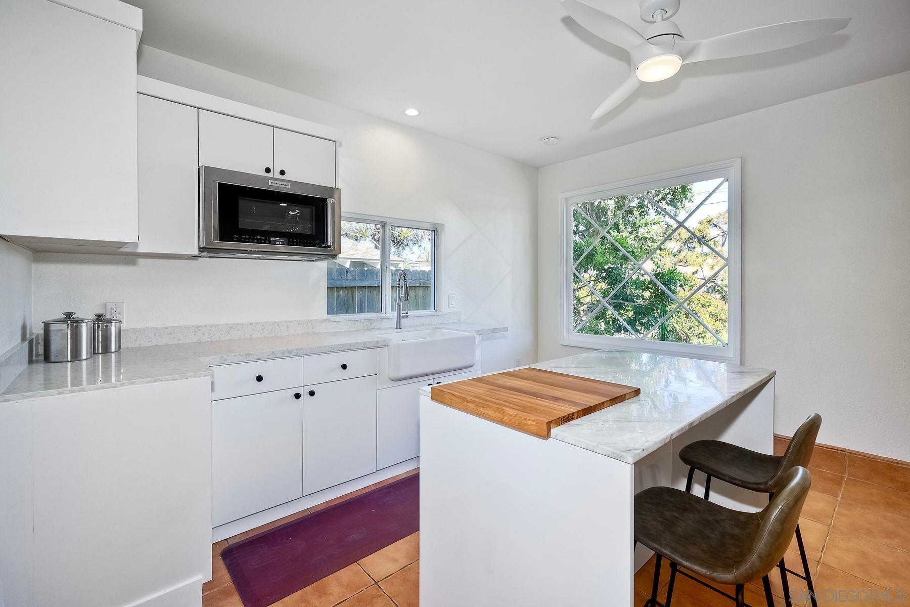 Detail Gallery Image 23 of 29 For 1311  Crestridge Dr, Oceanside,  CA 92054 - 3 Beds | 3 Baths