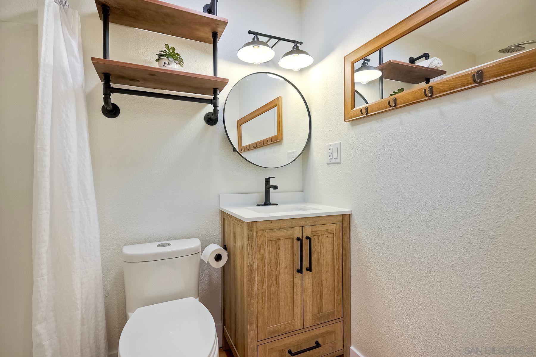 Detail Gallery Image 25 of 29 For 1311  Crestridge Dr, Oceanside,  CA 92054 - 3 Beds | 3 Baths