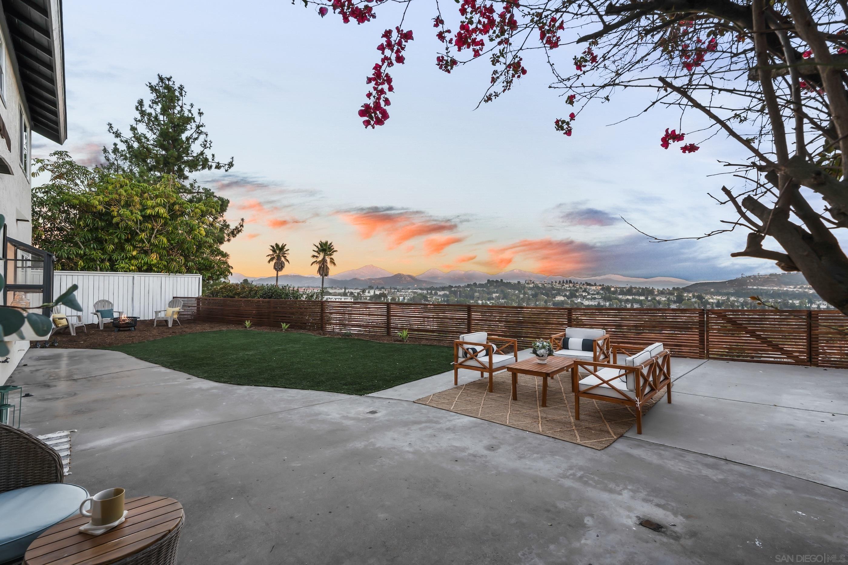 Front Image Thumbnail for SD250045745