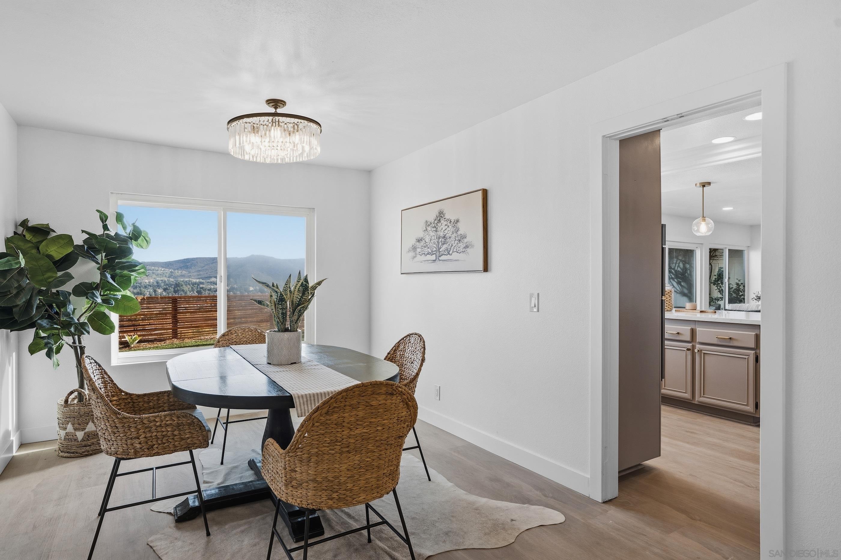 Detail Gallery Image 7 of 21 For 14463  Yukon, San Diego,  CA 92129 - 4 Beds | 2/1 Baths