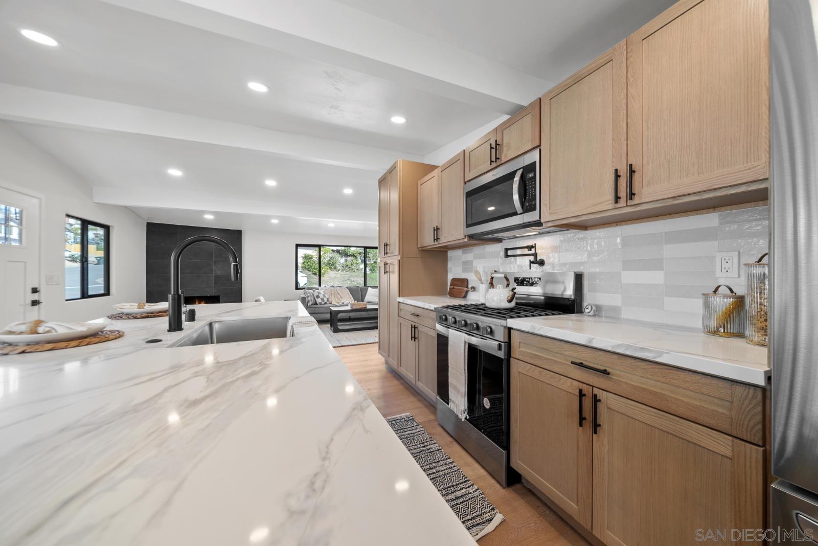 Detail Gallery Image 18 of 42 For 661  Concepcion, Spring Valley,  CA 91977 - 4 Beds | 2 Baths