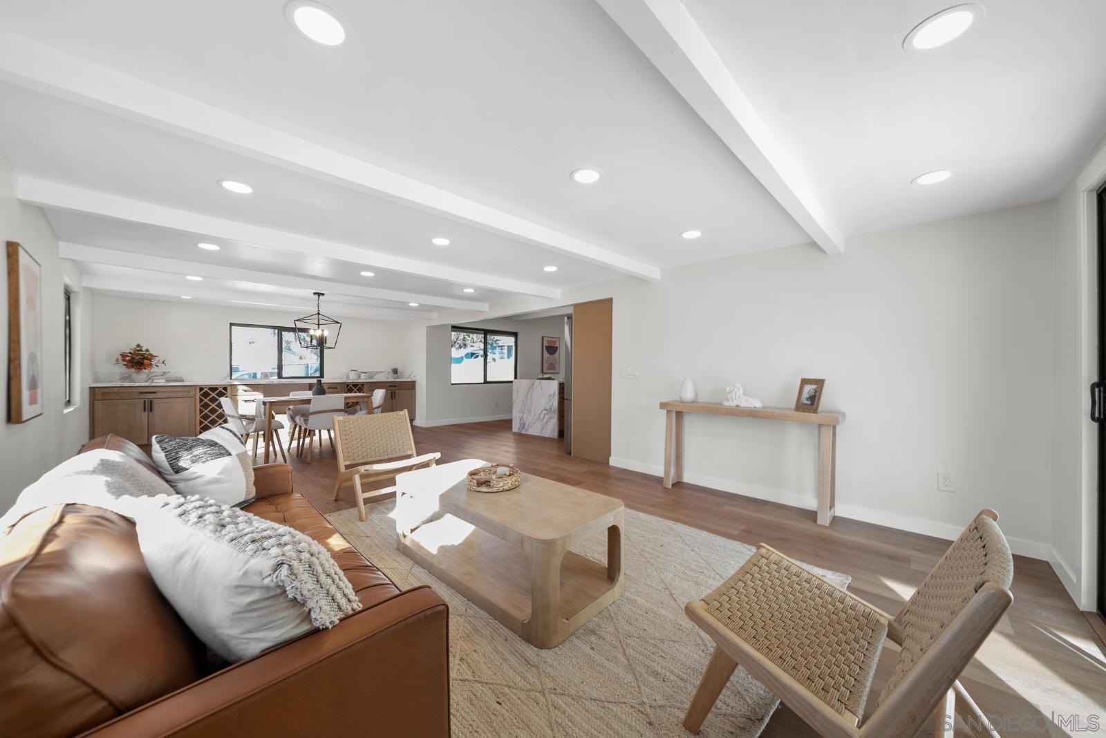 Detail Gallery Image 3 of 42 For 661  Concepcion, Spring Valley,  CA 91977 - 4 Beds | 2 Baths