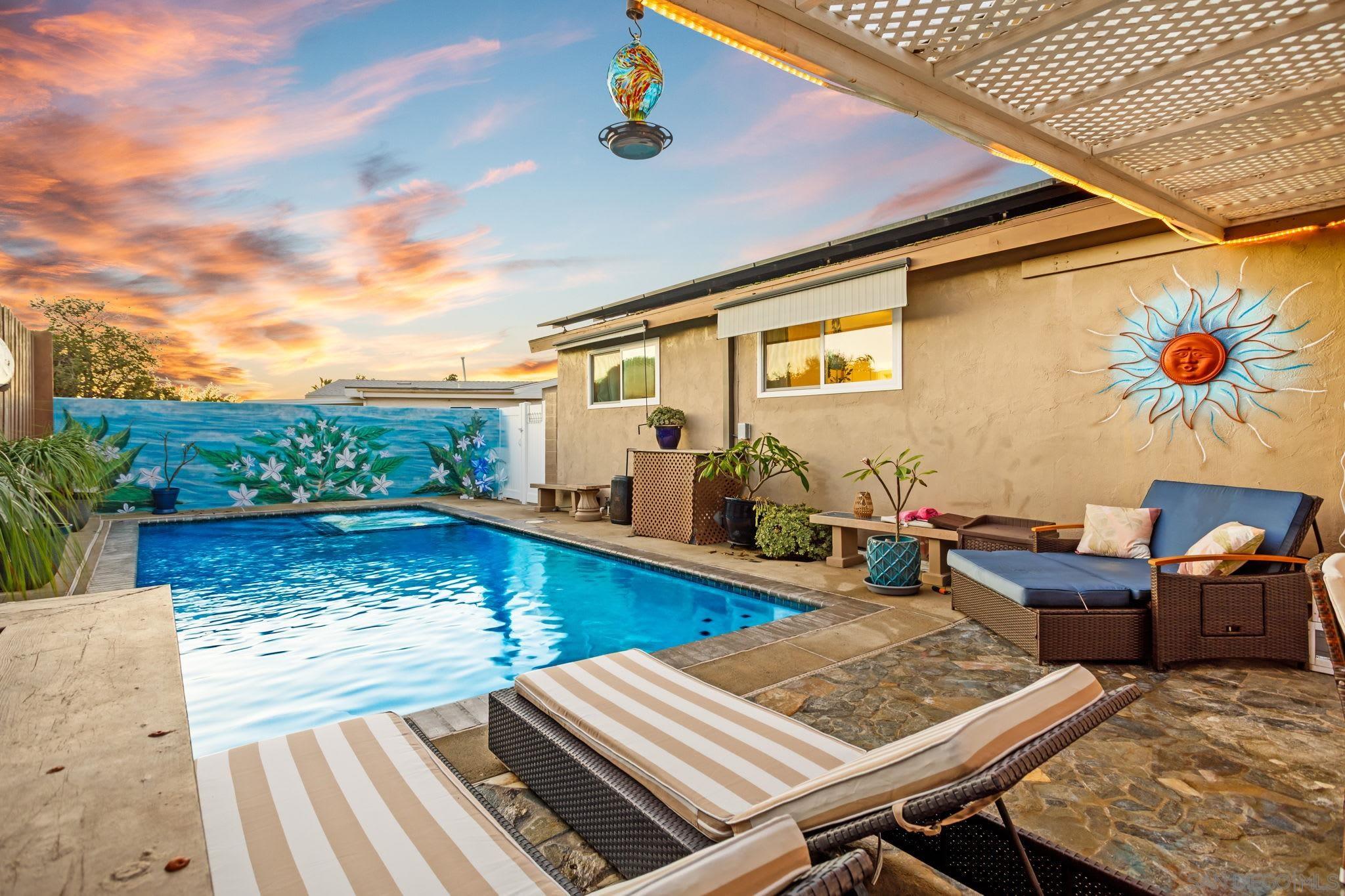 Detail Gallery Image 3 of 44 For 7111  Malta St, San Diego,  CA 92111 - 3 Beds | 2 Baths