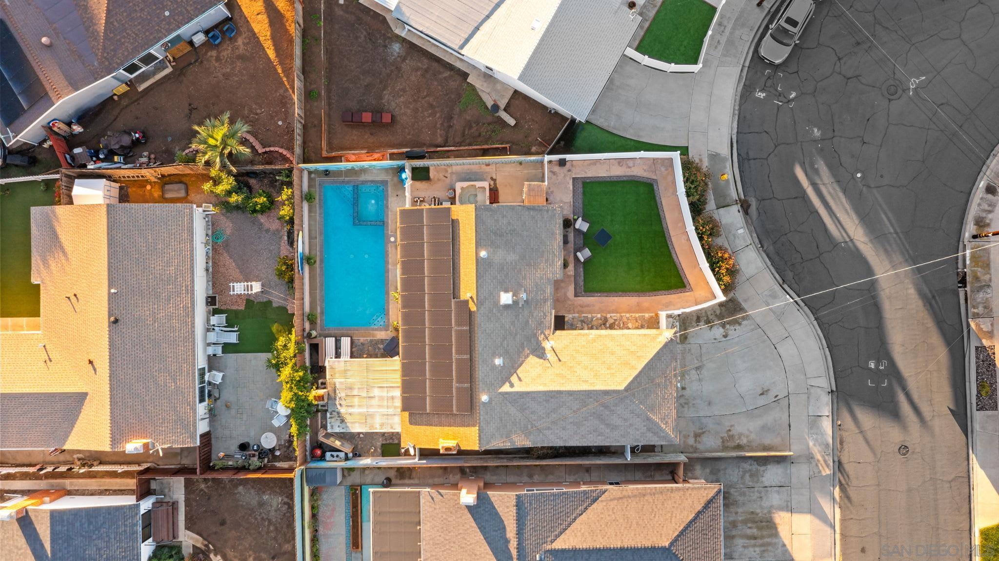 Detail Gallery Image 6 of 44 For 7111  Malta St, San Diego,  CA 92111 - 3 Beds | 2 Baths