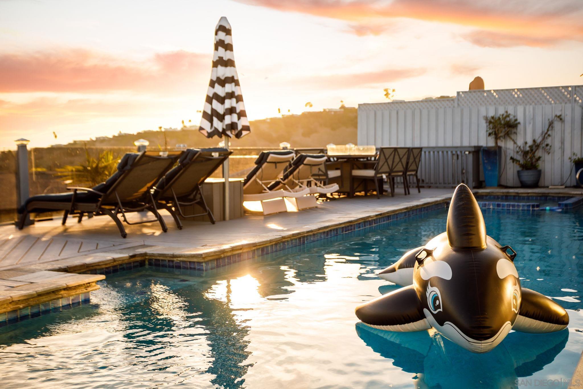 Front Image Thumbnail for SD250045750