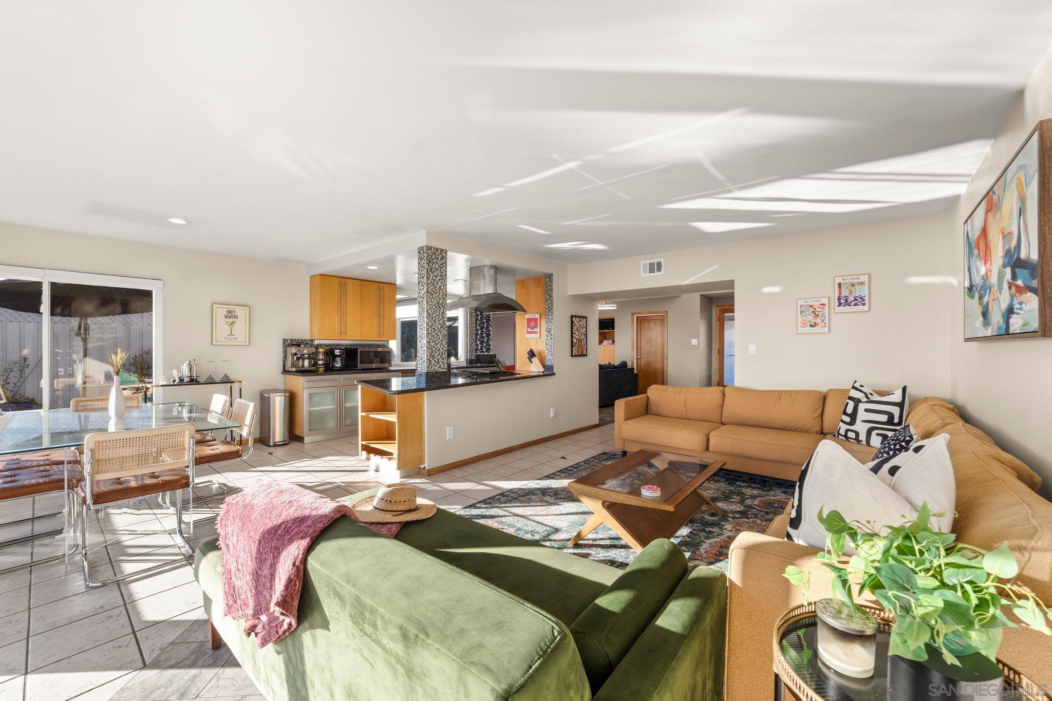 Detail Gallery Image 22 of 47 For 3081  Nute Way, San Diego,  CA 92117 - 3 Beds | 2 Baths