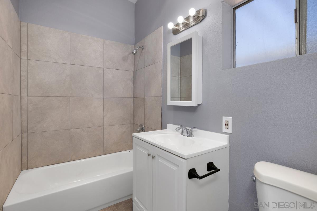 Detail Gallery Image 20 of 31 For Gregory St, San Diego,  CA 92113 - – Beds | – Baths