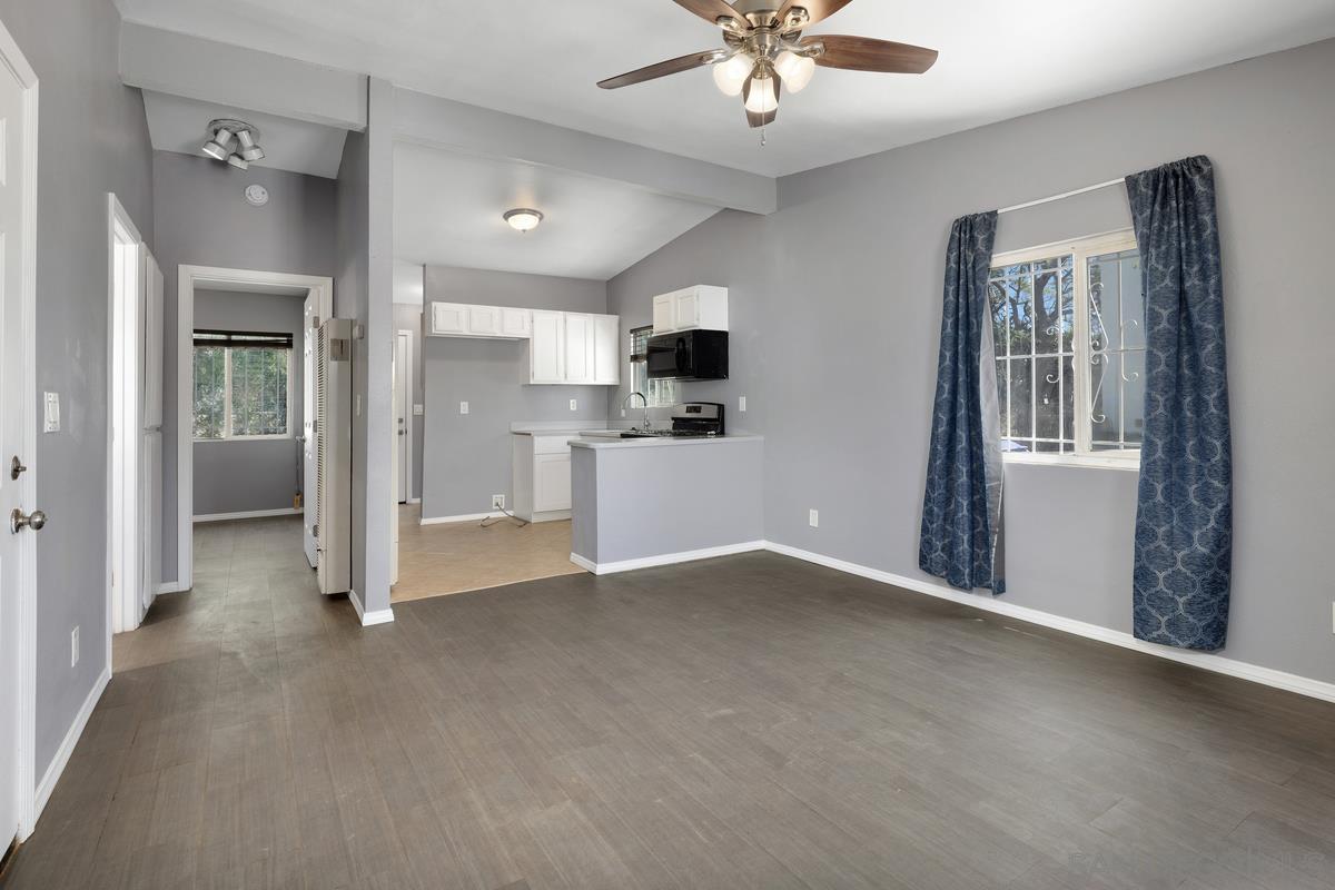 Detail Gallery Image 24 of 31 For Gregory St, San Diego,  CA 92113 - – Beds | – Baths