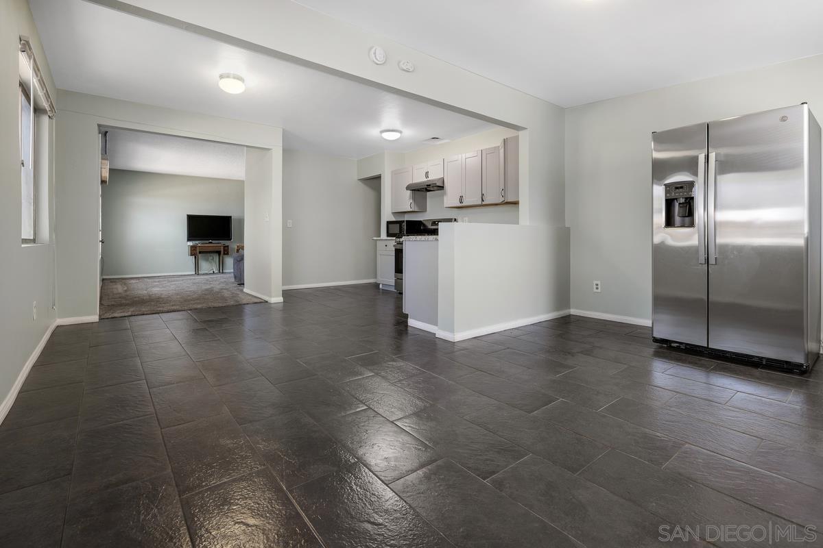 Detail Gallery Image 9 of 31 For Gregory St, San Diego,  CA 92113 - – Beds | – Baths