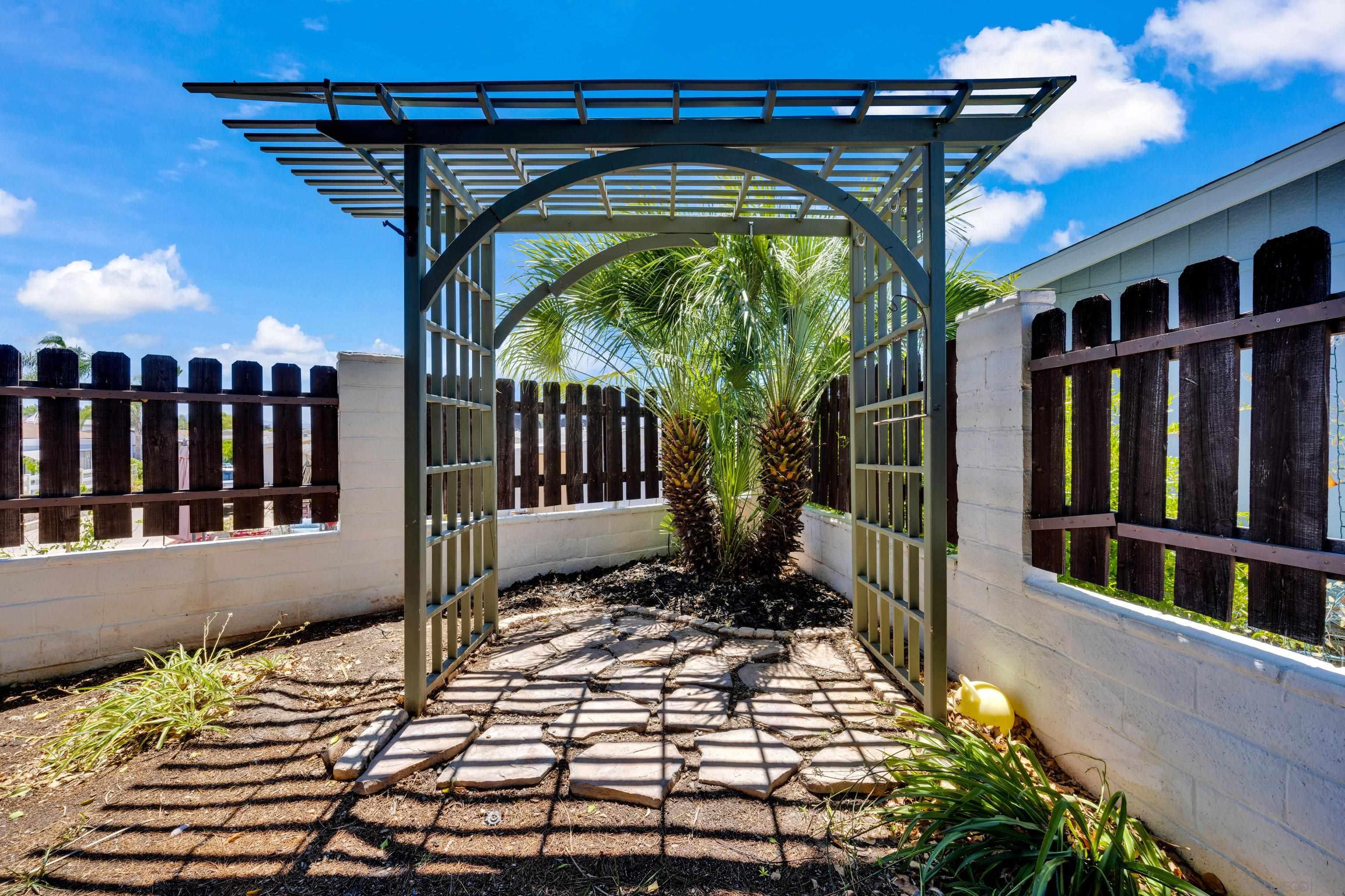 Detail Gallery Image 37 of 45 For 38020  Calle Confite, Murrieta,  CA 92563 - 2 Beds | 2 Baths