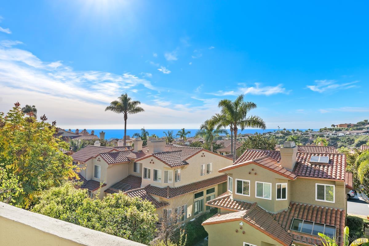 Detail Gallery Image 12 of 33 For 5743  Caminito Empresa, La Jolla,  CA 92037 - 3 Beds | 2/1 Baths