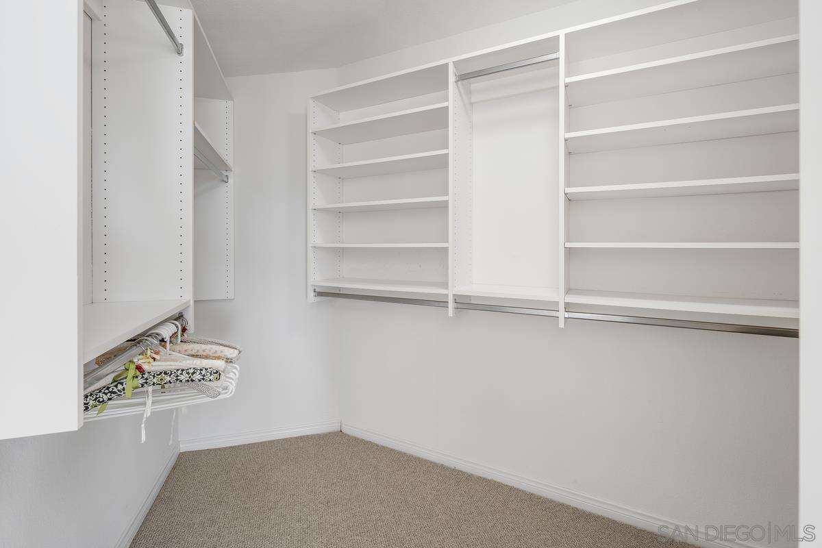 Detail Gallery Image 15 of 33 For 5743  Caminito Empresa, La Jolla,  CA 92037 - 3 Beds | 2/1 Baths