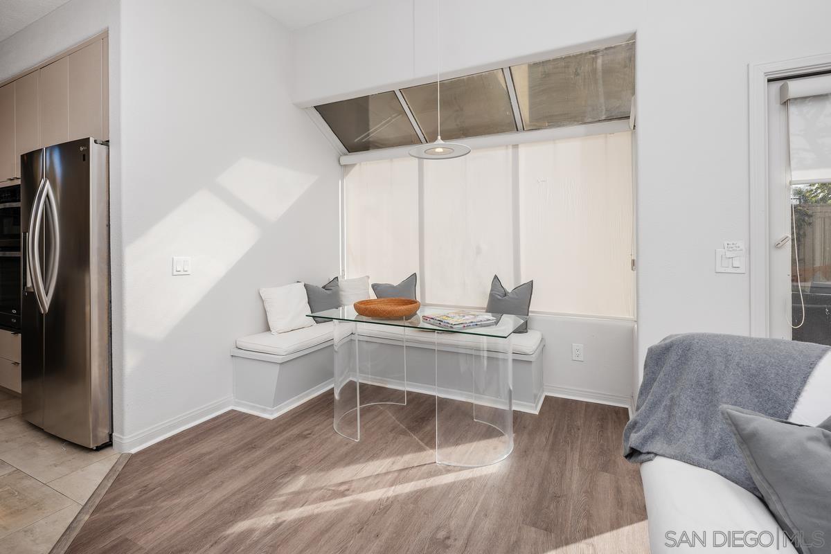 Detail Gallery Image 6 of 33 For 5743  Caminito Empresa, La Jolla,  CA 92037 - 3 Beds | 2/1 Baths