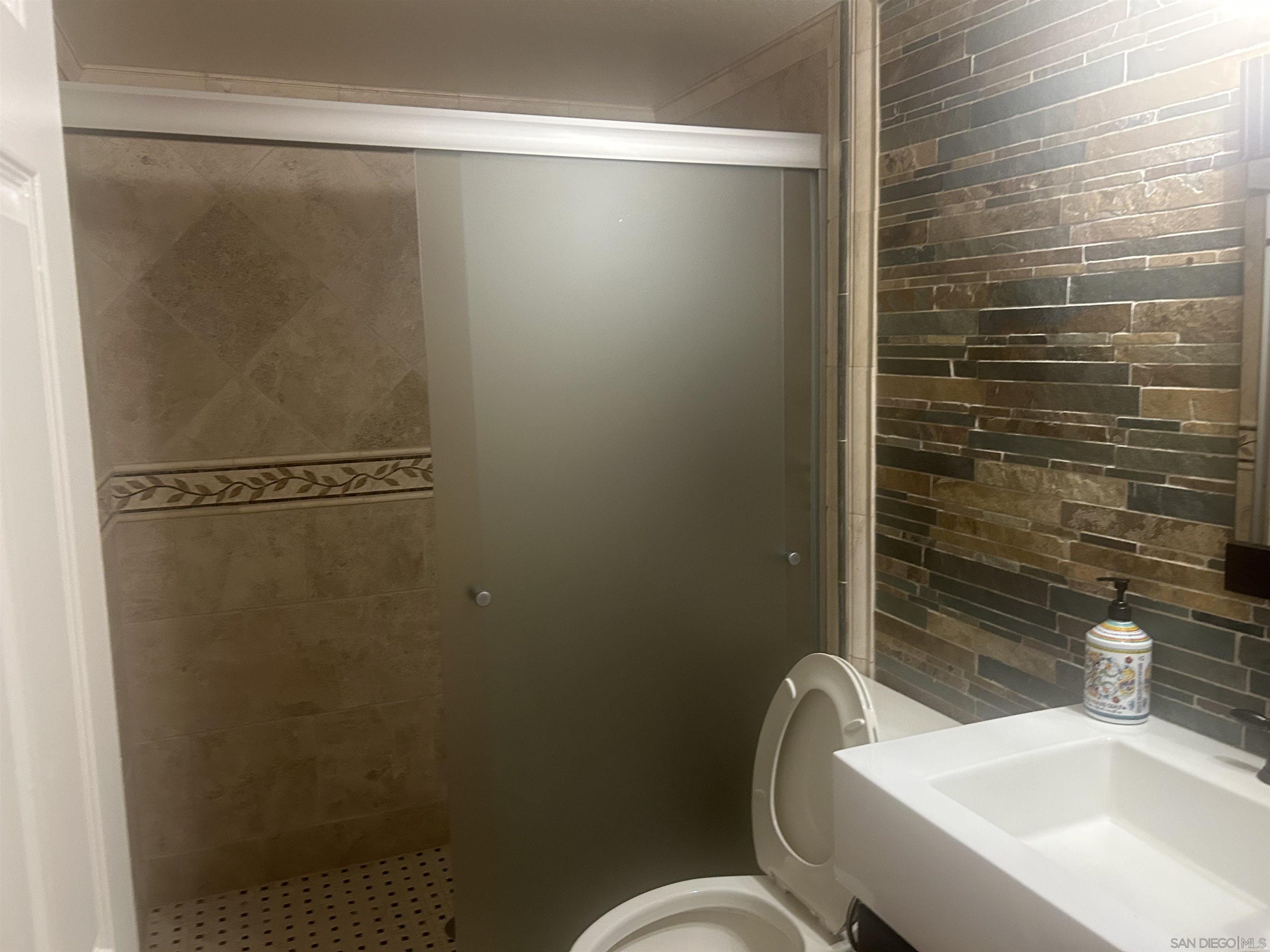 Detail Gallery Image 26 of 34 For 16521  Calle Pulido, San Diego,  CA 92128 - 5 Beds | 3 Baths