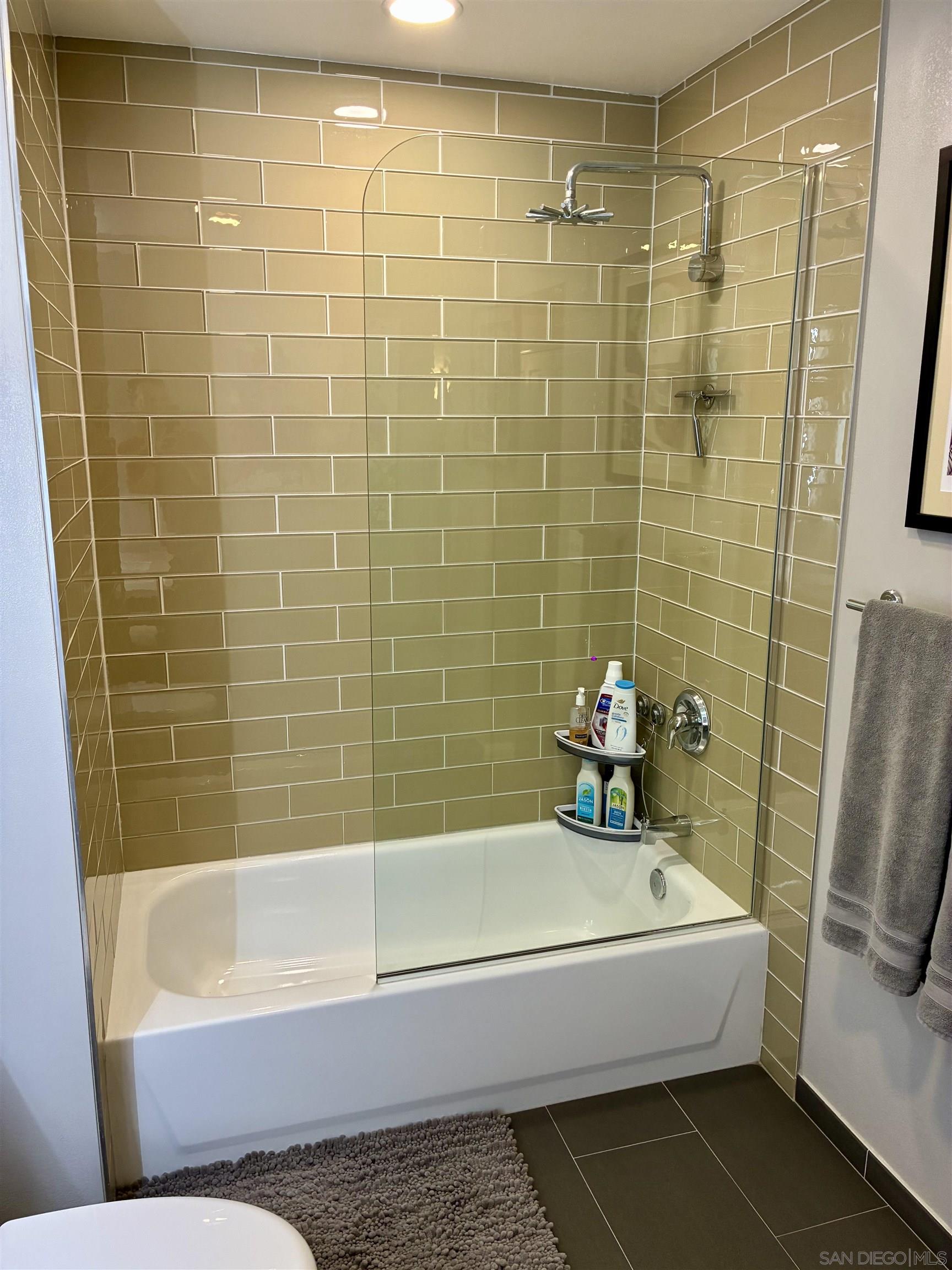 Detail Gallery Image 25 of 75 For 206  Park Blvd.  203, San Diego,  CA 92101 - 2 Beds | 2 Baths