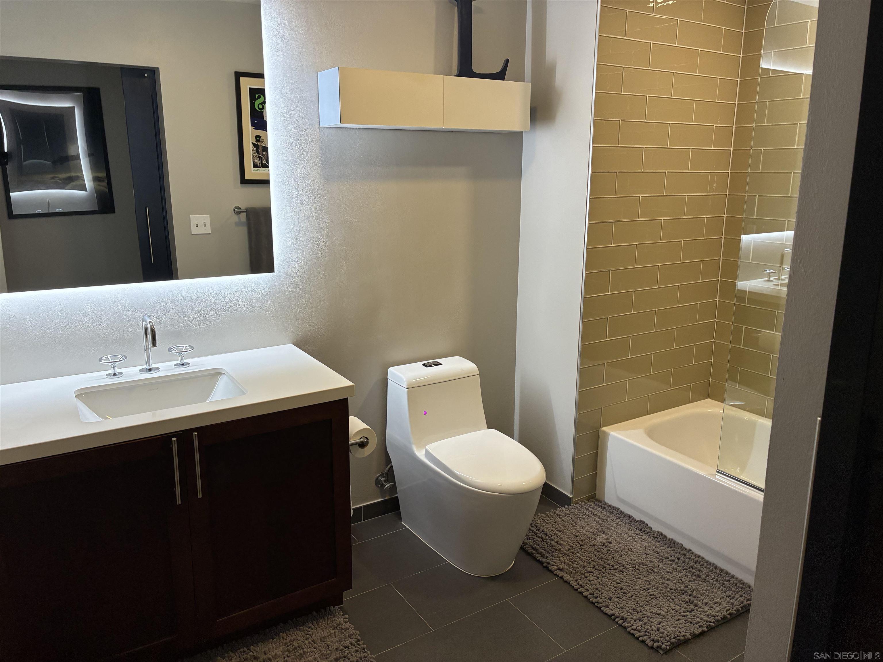 Detail Gallery Image 28 of 75 For 206  Park Blvd.  203, San Diego,  CA 92101 - 2 Beds | 2 Baths