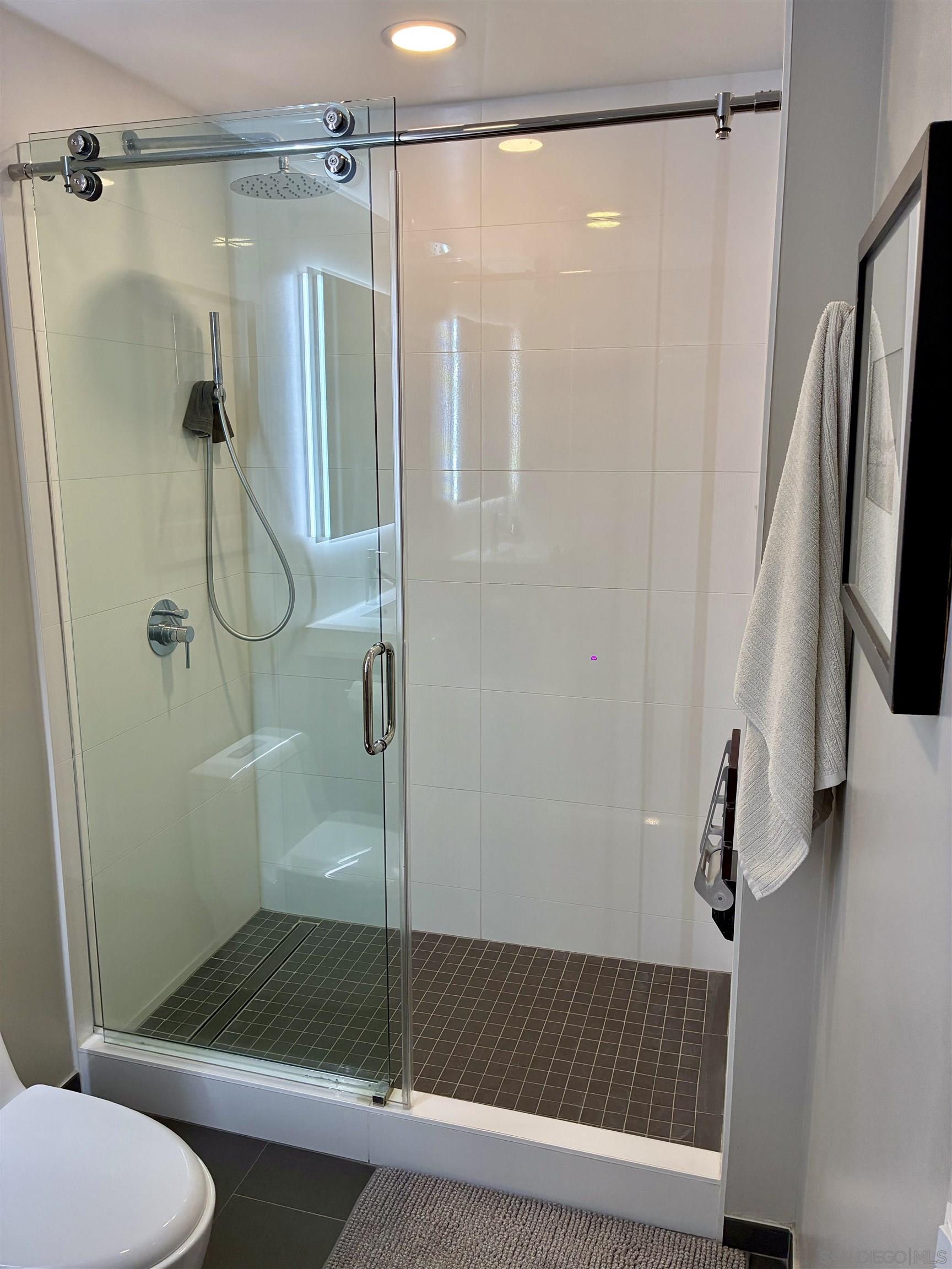 Detail Gallery Image 45 of 75 For 206  Park Blvd.  203, San Diego,  CA 92101 - 2 Beds | 2 Baths