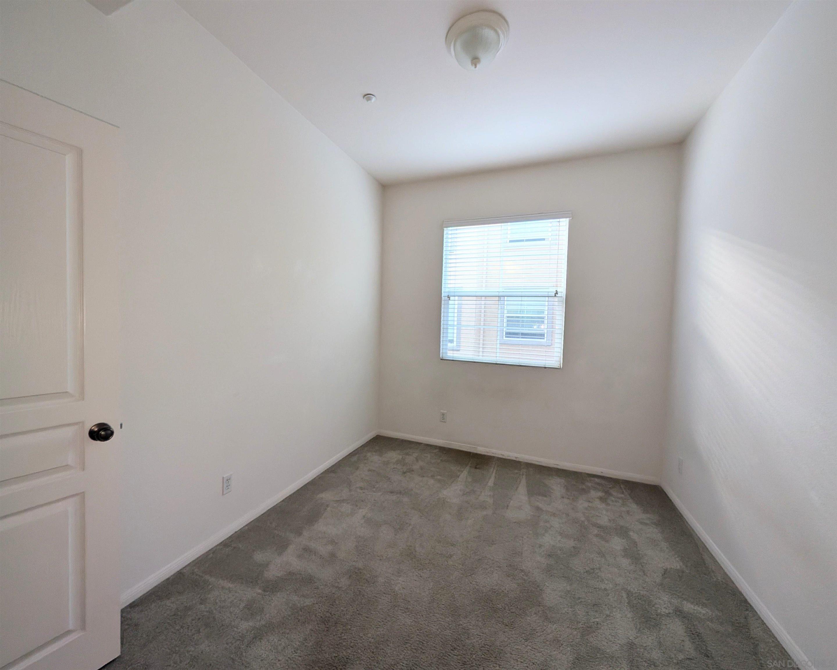 Detail Gallery Image 8 of 21 For 729  Kellogg Street, San Marcos,  CA 92078 - 3 Beds | 3 Baths