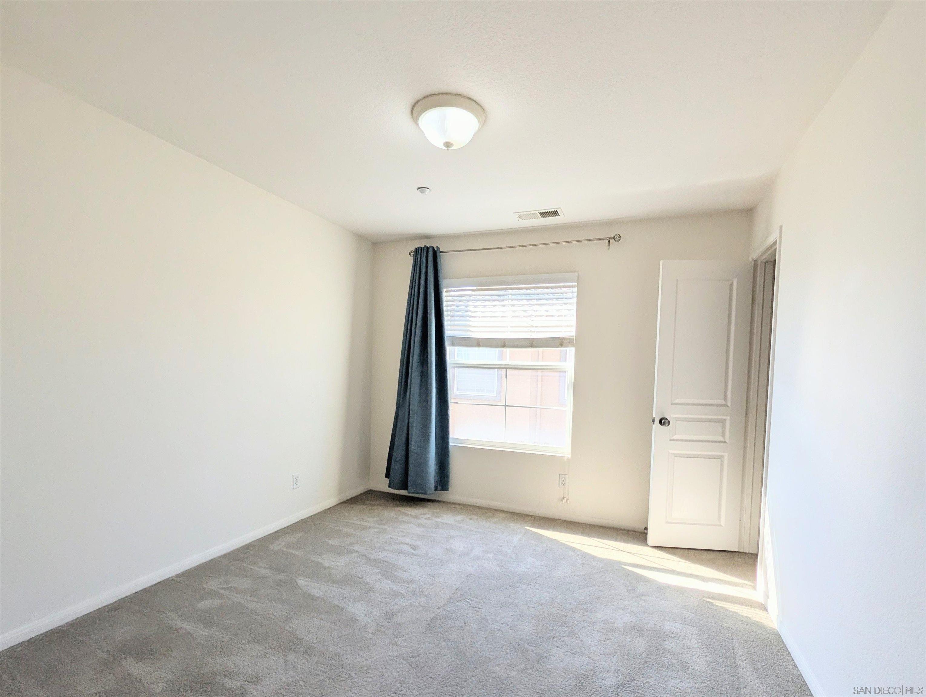 Detail Gallery Image 10 of 21 For 729  Kellogg Street, San Marcos,  CA 92078 - 3 Beds | 3 Baths