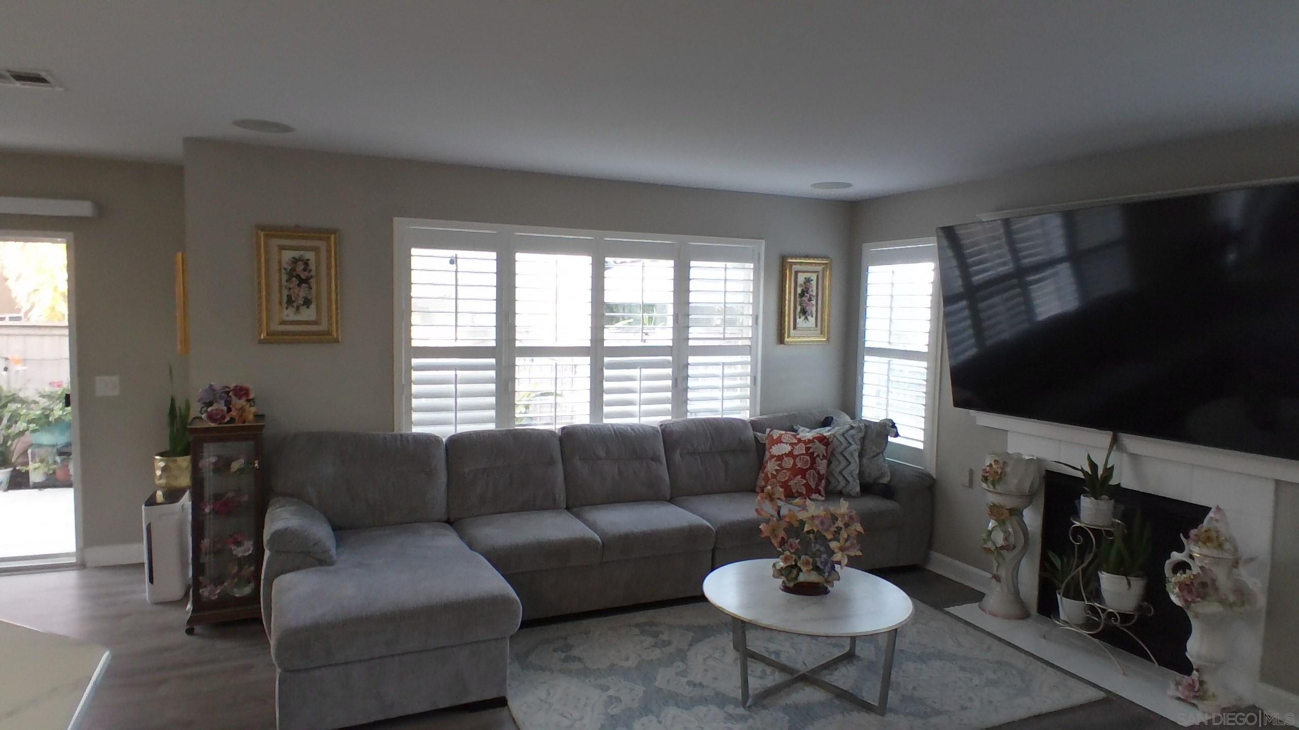 Detail Gallery Image 4 of 36 For 843  Caminito Las Olas, Chula Vista,  CA 91911 - 4 Beds | 2/1 Baths