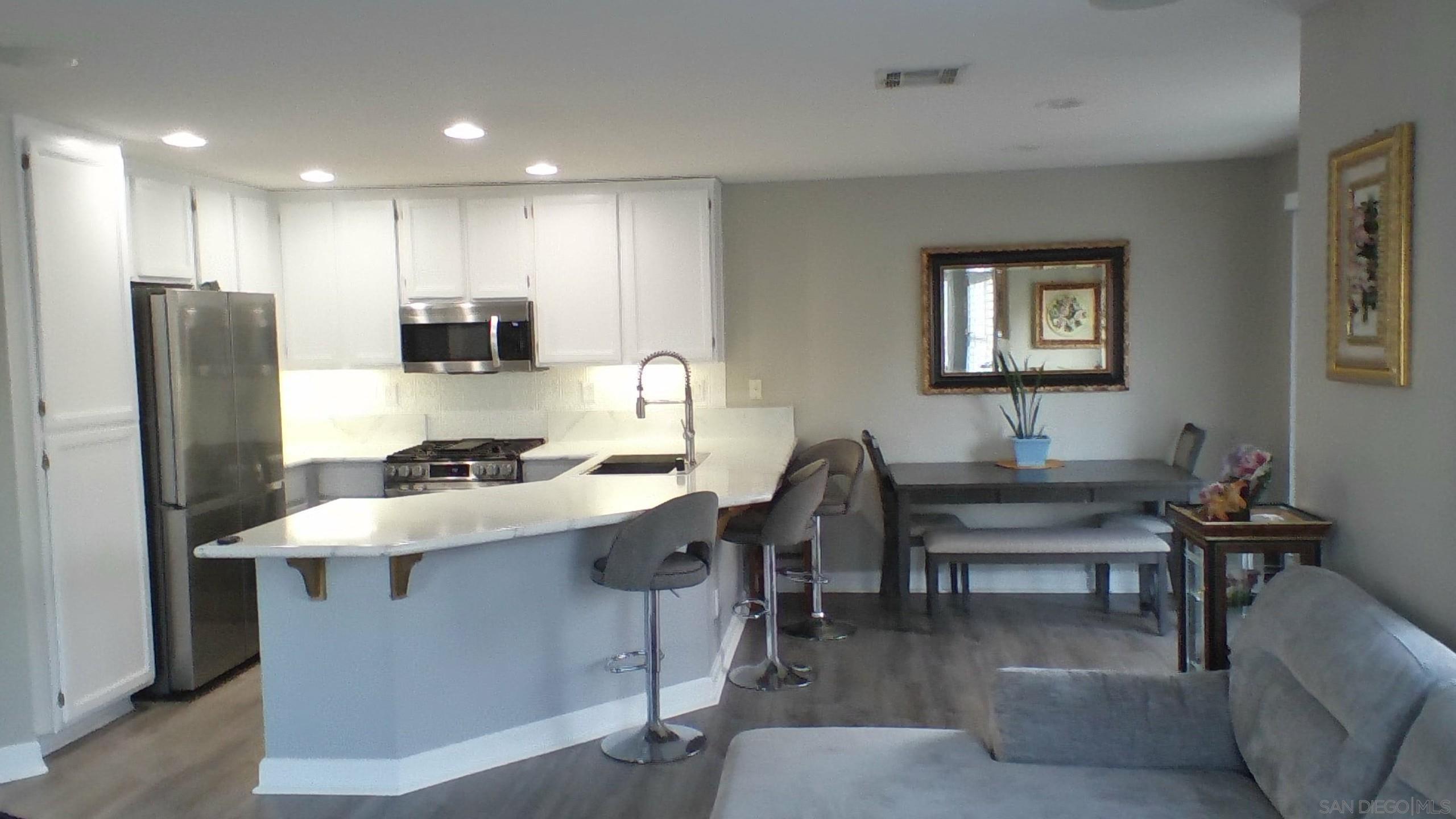 Detail Gallery Image 9 of 36 For 843  Caminito Las Olas, Chula Vista,  CA 91911 - 4 Beds | 2/1 Baths