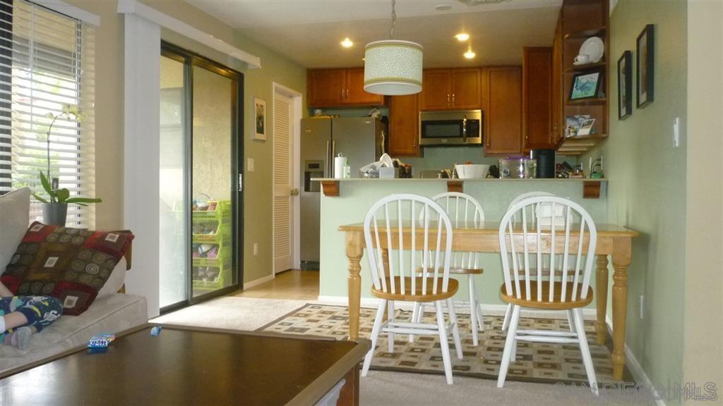 Detail Gallery Image 2 of 19 For 8434  Summerdale Rd  B, San Diego,  CA 92126 - 2 Beds | 1/1 Baths