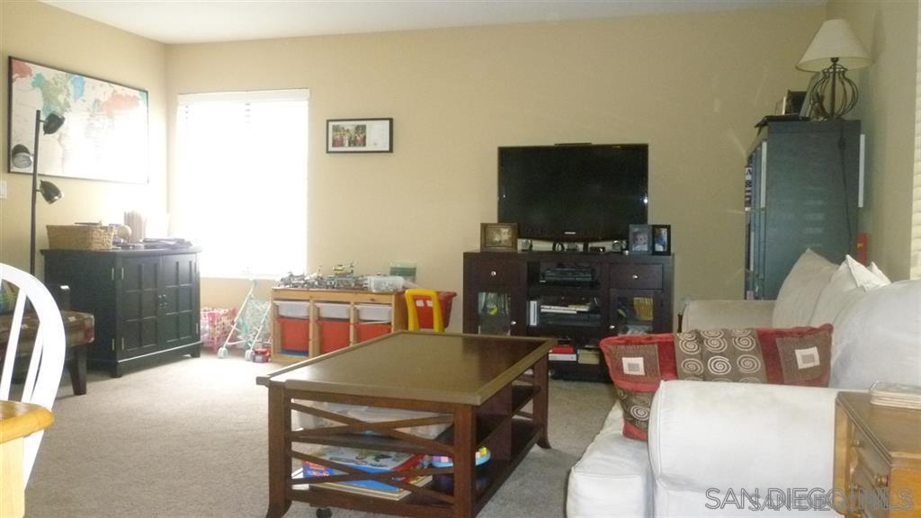 Detail Gallery Image 13 of 19 For 8434  Summerdale Rd  B, San Diego,  CA 92126 - 2 Beds | 1/1 Baths