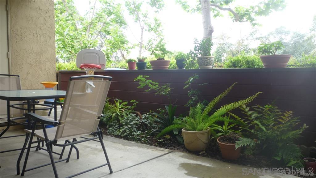 Detail Gallery Image 17 of 19 For 8434  Summerdale Rd  B, San Diego,  CA 92126 - 2 Beds | 1/1 Baths