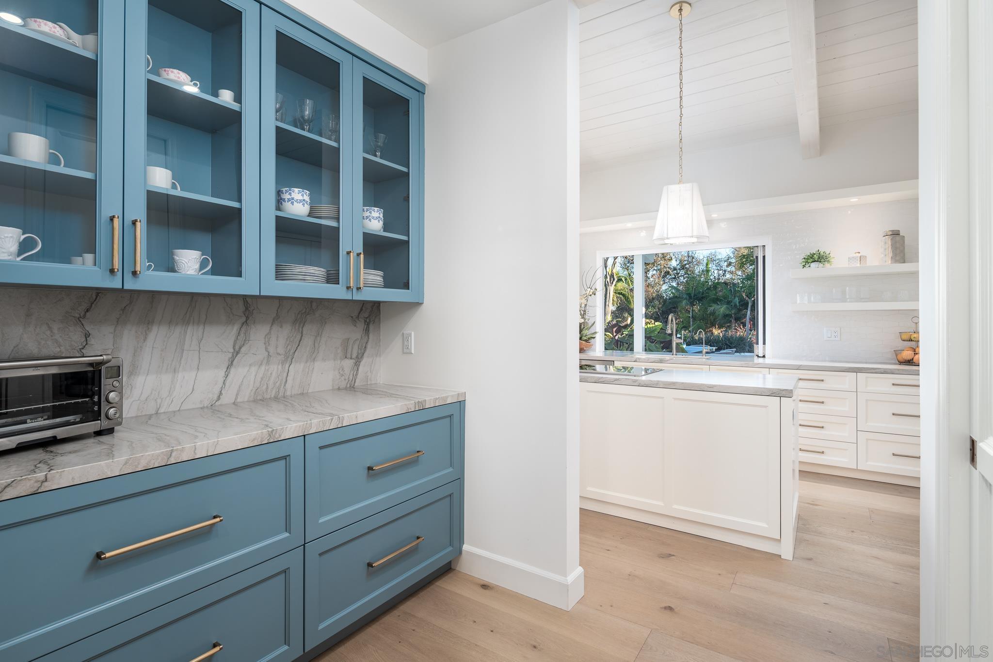 Detail Gallery Image 15 of 56 For 16039  via Del Alba, Rancho Santa Fe,  CA 92067 - 5 Beds | 3/1 Baths