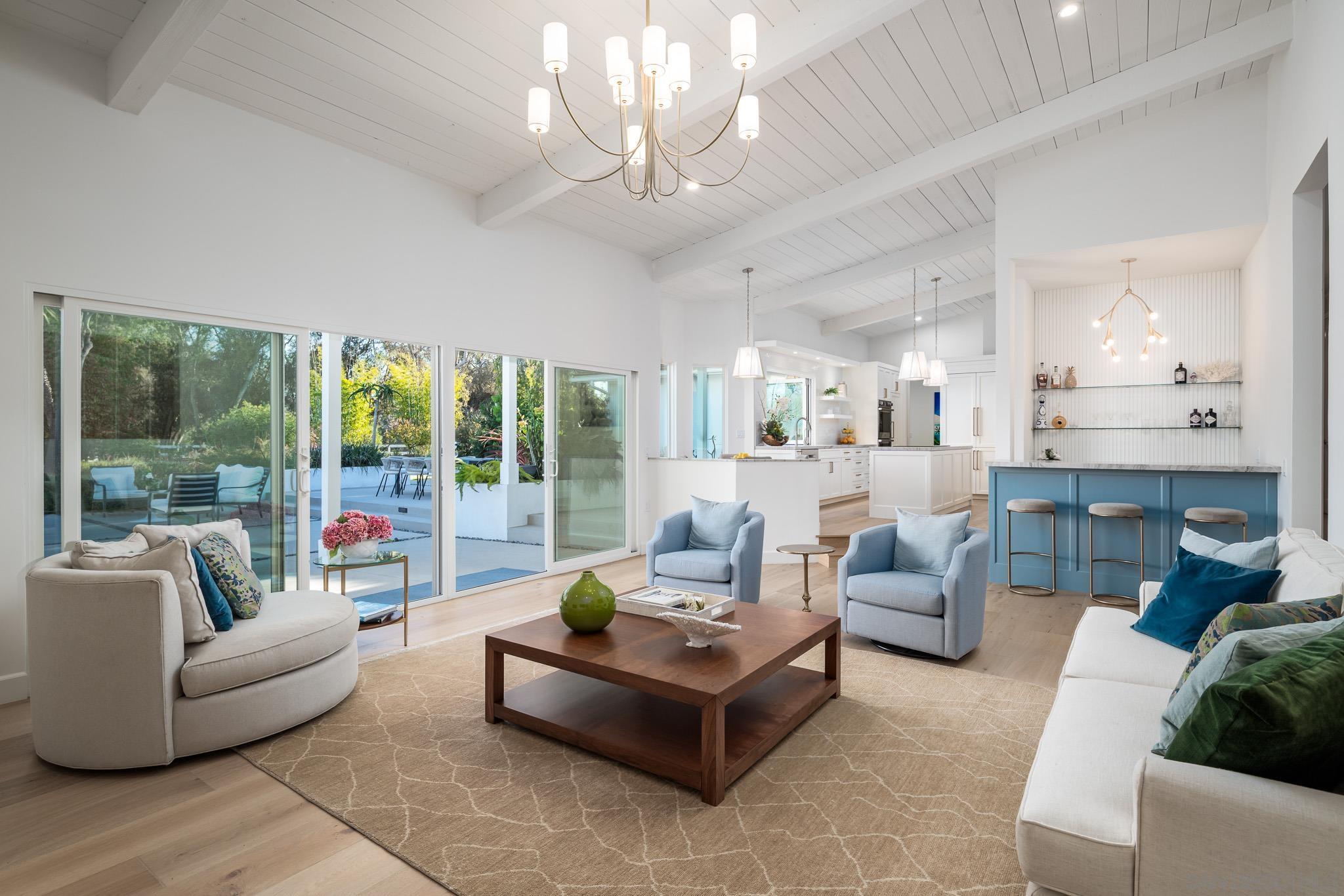 Detail Gallery Image 18 of 56 For 16039  via Del Alba, Rancho Santa Fe,  CA 92067 - 5 Beds | 3/1 Baths