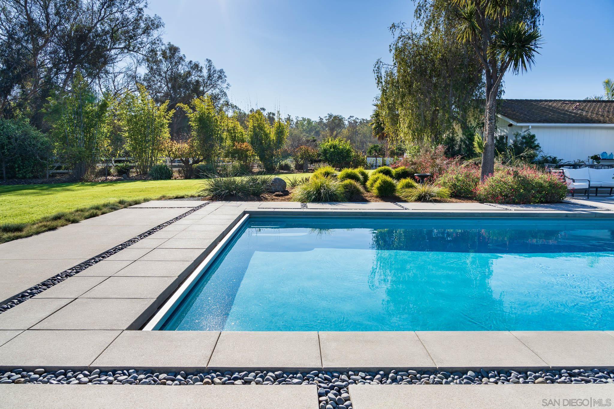 Detail Gallery Image 20 of 56 For 16039  via Del Alba, Rancho Santa Fe,  CA 92067 - 5 Beds | 3/1 Baths