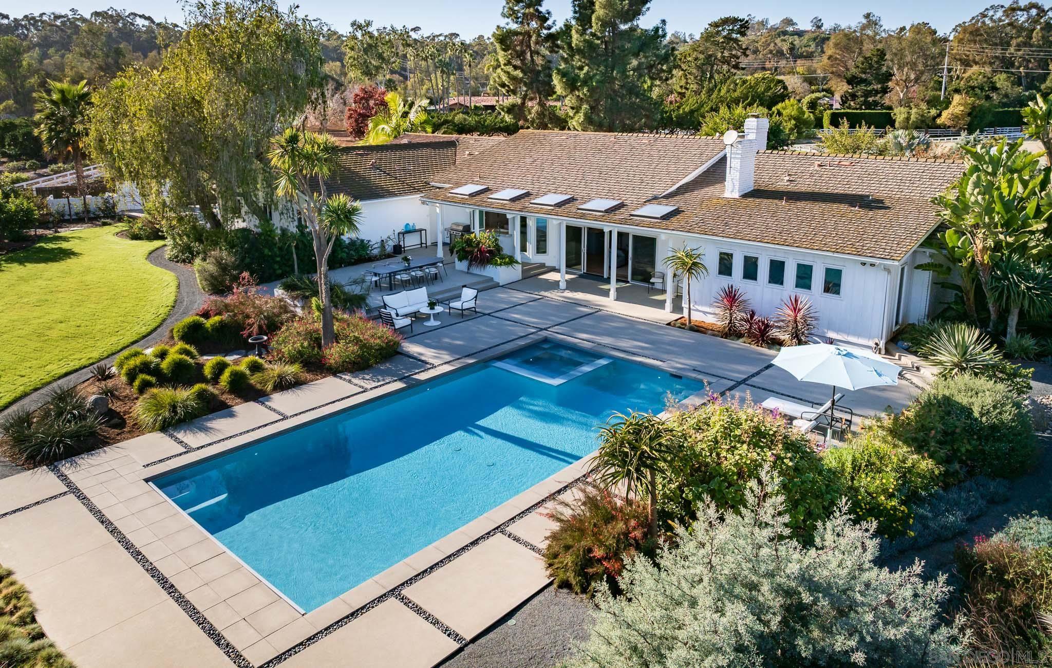 Detail Gallery Image 27 of 56 For 16039  via Del Alba, Rancho Santa Fe,  CA 92067 - 5 Beds | 3/1 Baths