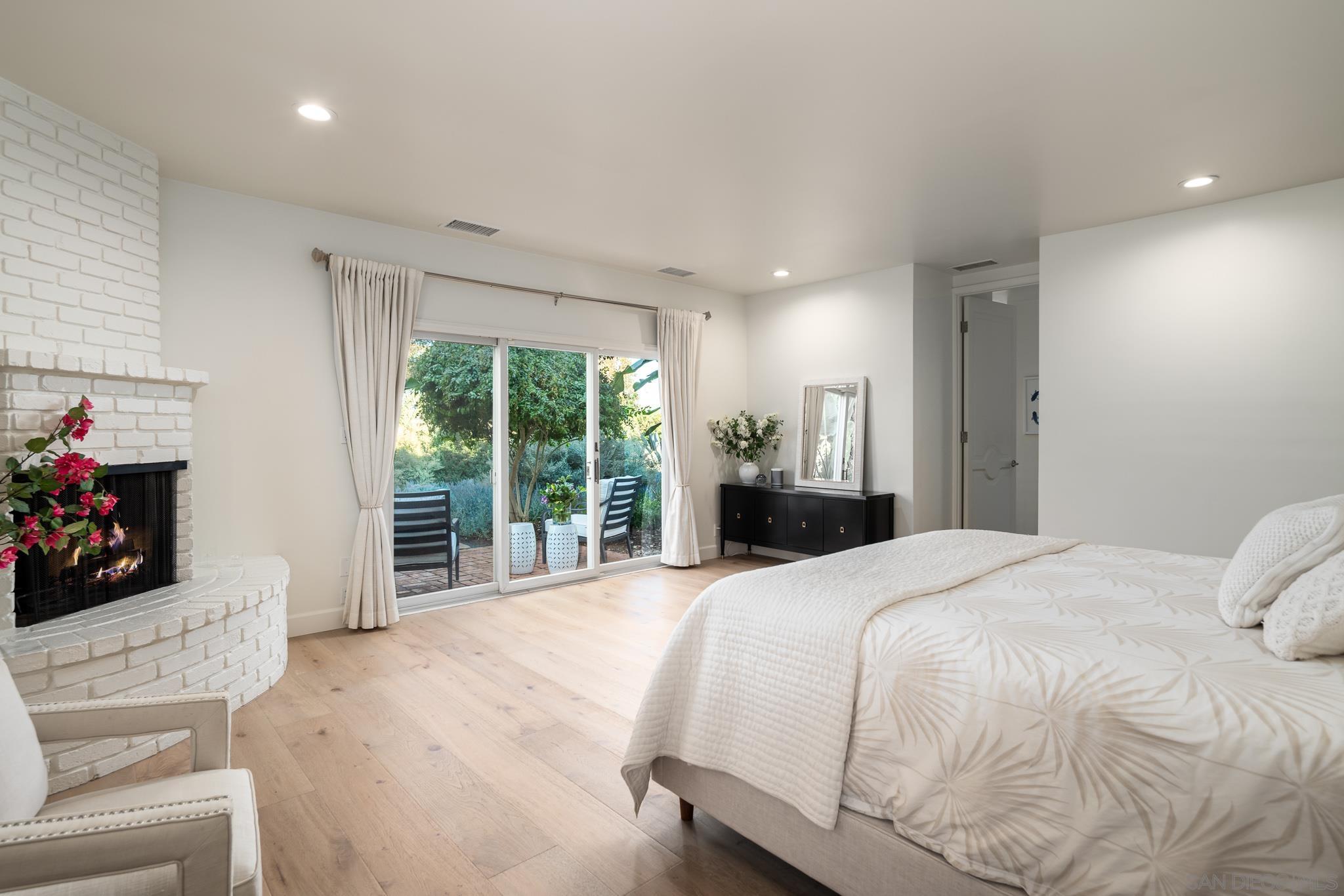 Detail Gallery Image 30 of 56 For 16039  via Del Alba, Rancho Santa Fe,  CA 92067 - 5 Beds | 3/1 Baths