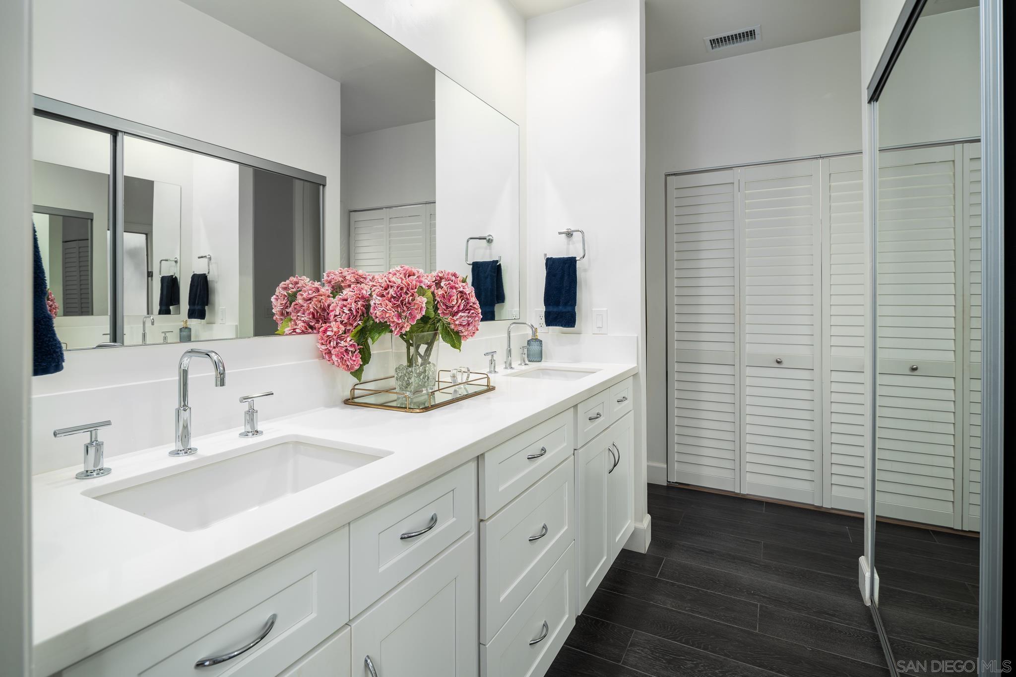 Detail Gallery Image 32 of 56 For 16039  via Del Alba, Rancho Santa Fe,  CA 92067 - 5 Beds | 3/1 Baths