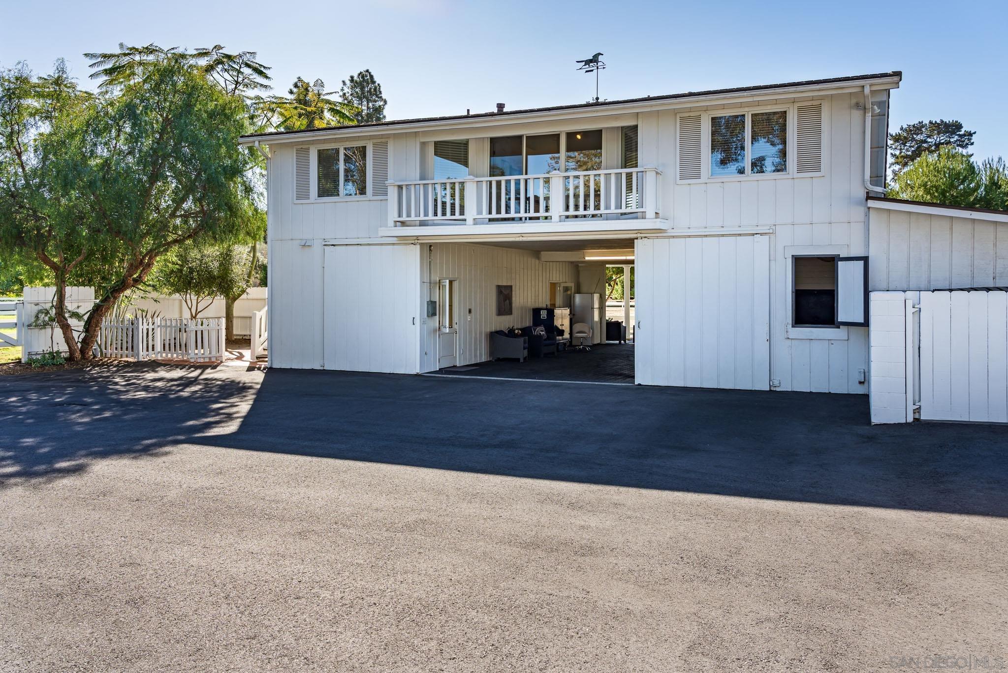 Detail Gallery Image 37 of 56 For 16039  via Del Alba, Rancho Santa Fe,  CA 92067 - 5 Beds | 3/1 Baths
