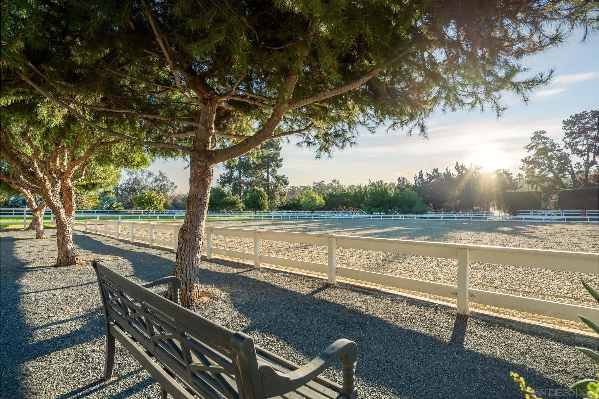 Detail Gallery Image 43 of 56 For 16039  via Del Alba, Rancho Santa Fe,  CA 92067 - 5 Beds | 3/1 Baths