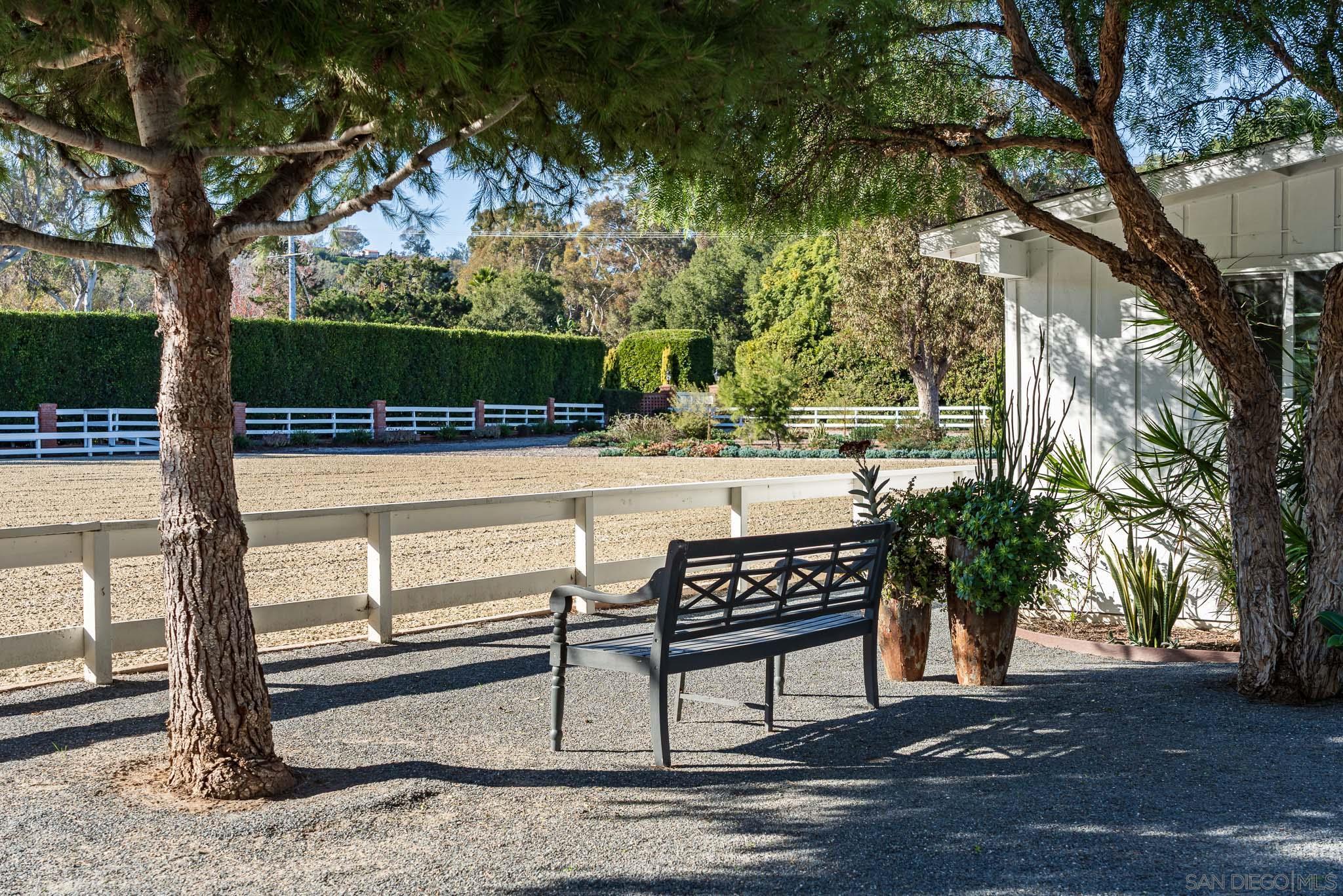 Detail Gallery Image 45 of 56 For 16039  via Del Alba, Rancho Santa Fe,  CA 92067 - 5 Beds | 3/1 Baths
