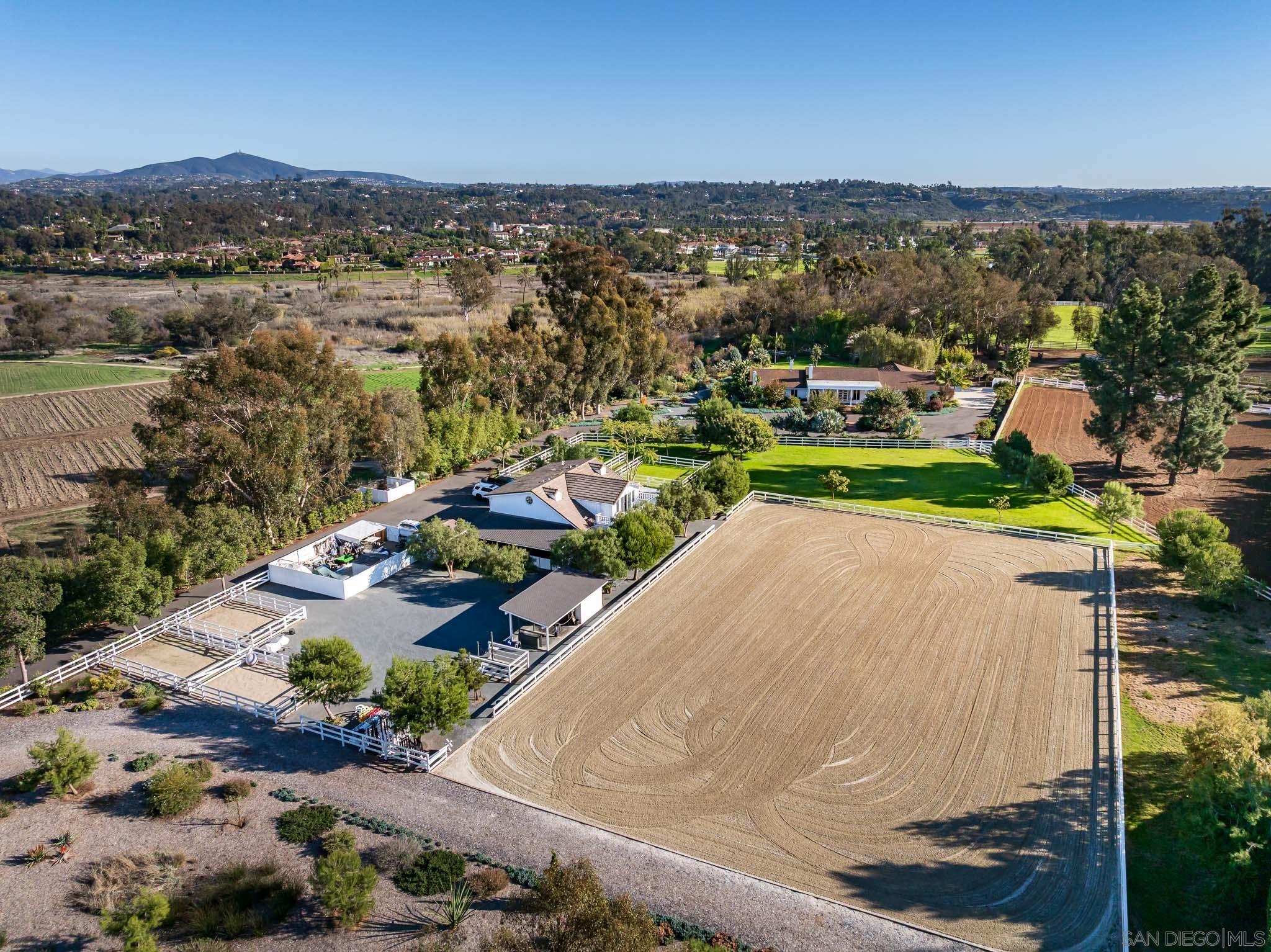 Detail Gallery Image 47 of 56 For 16039  via Del Alba, Rancho Santa Fe,  CA 92067 - 5 Beds | 3/1 Baths