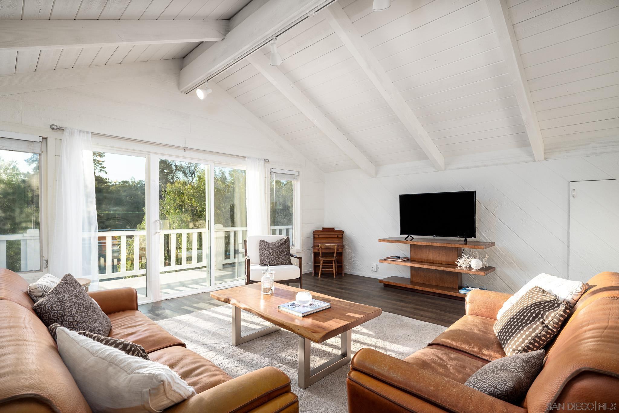 Detail Gallery Image 48 of 56 For 16039  via Del Alba, Rancho Santa Fe,  CA 92067 - 5 Beds | 3/1 Baths