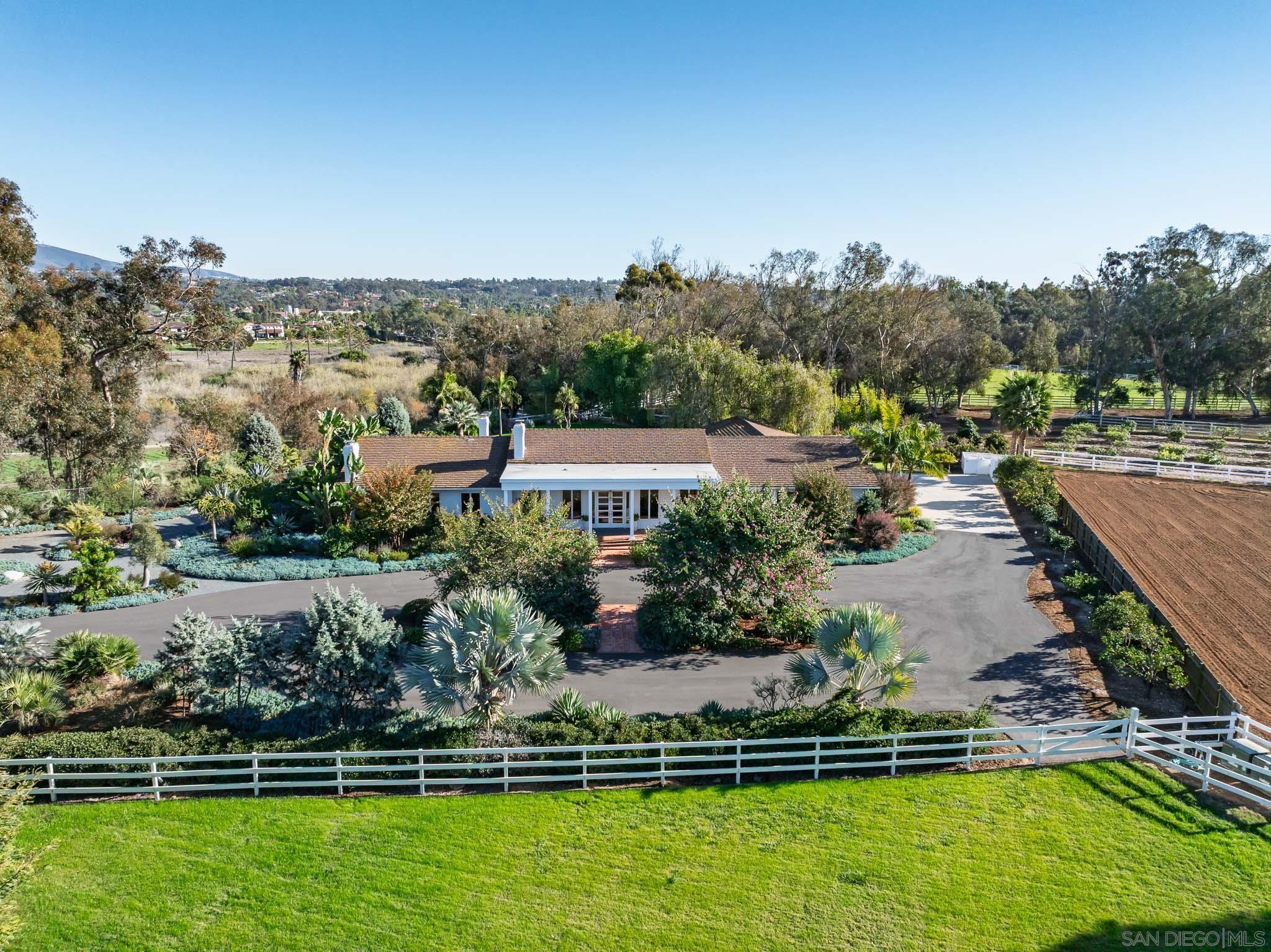 Detail Gallery Image 53 of 56 For 16039  via Del Alba, Rancho Santa Fe,  CA 92067 - 5 Beds | 3/1 Baths
