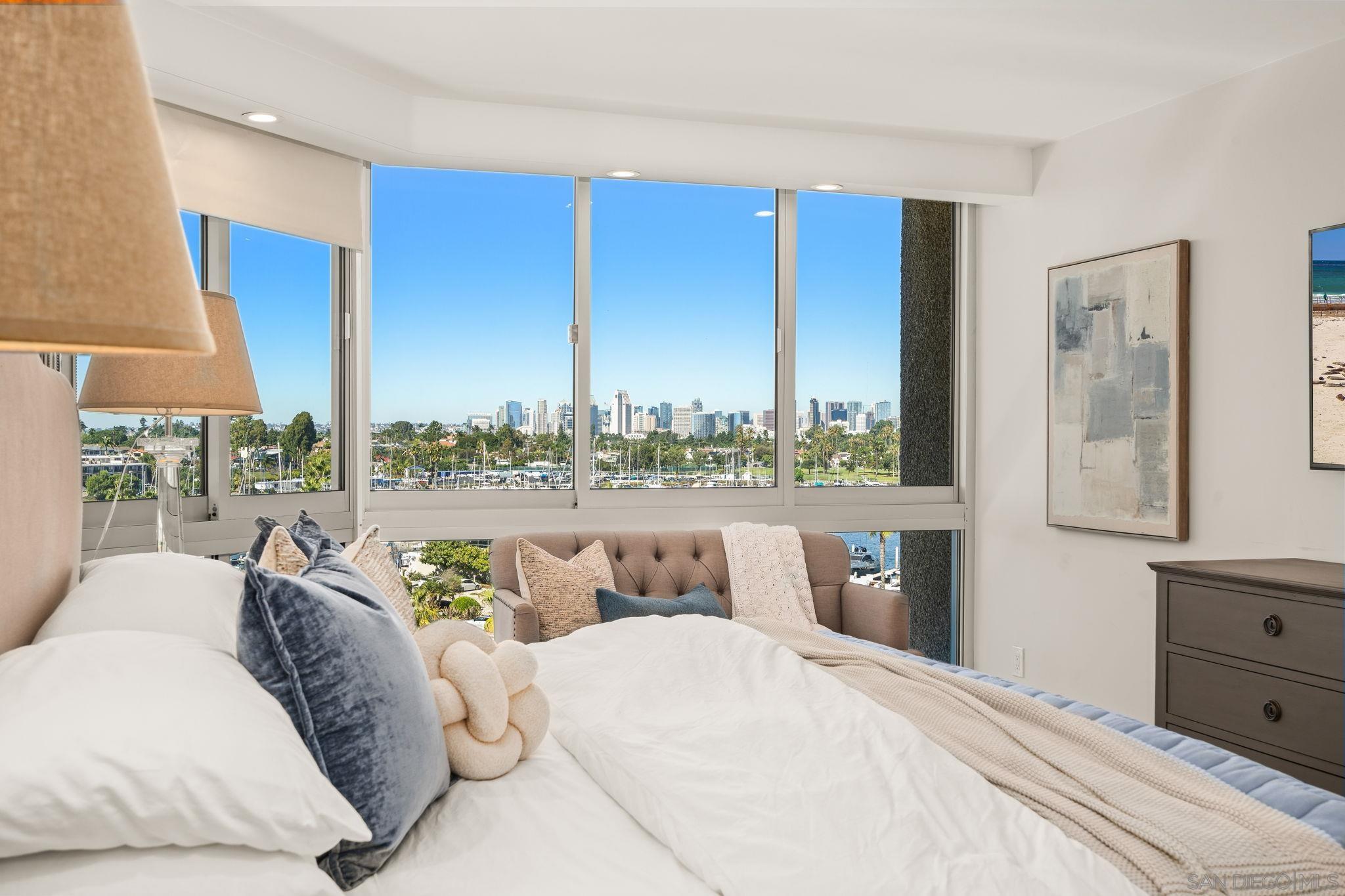 Detail Gallery Image 16 of 32 For 1750  Avenida Del Mundo  #504,  Coronado,  CA 92118 - 3 Beds | 3 Baths