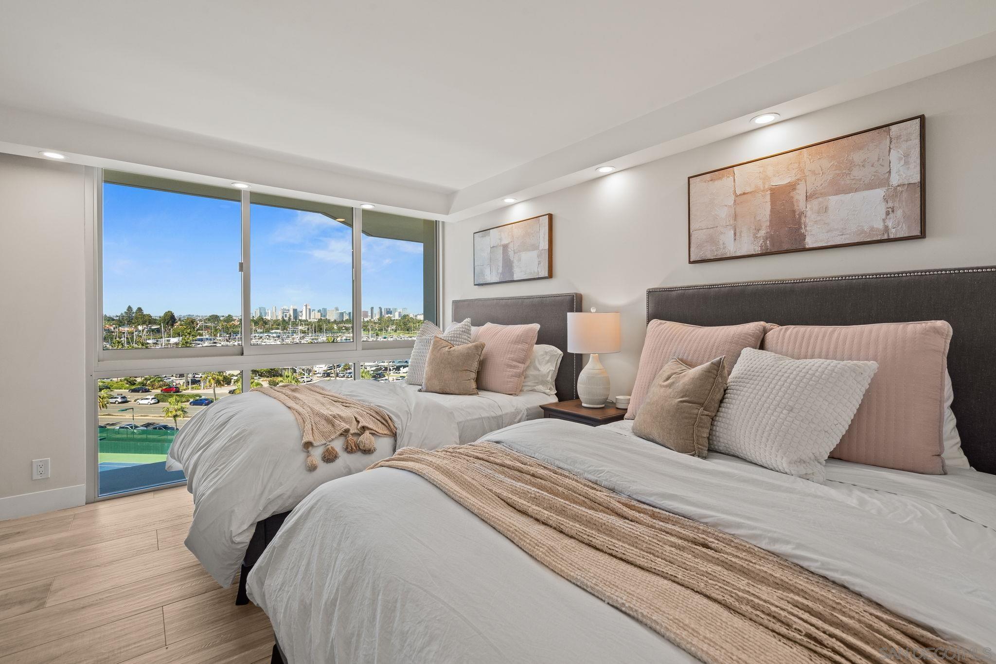 Detail Gallery Image 19 of 32 For 1750  Avenida Del Mundo  #504,  Coronado,  CA 92118 - 3 Beds | 3 Baths